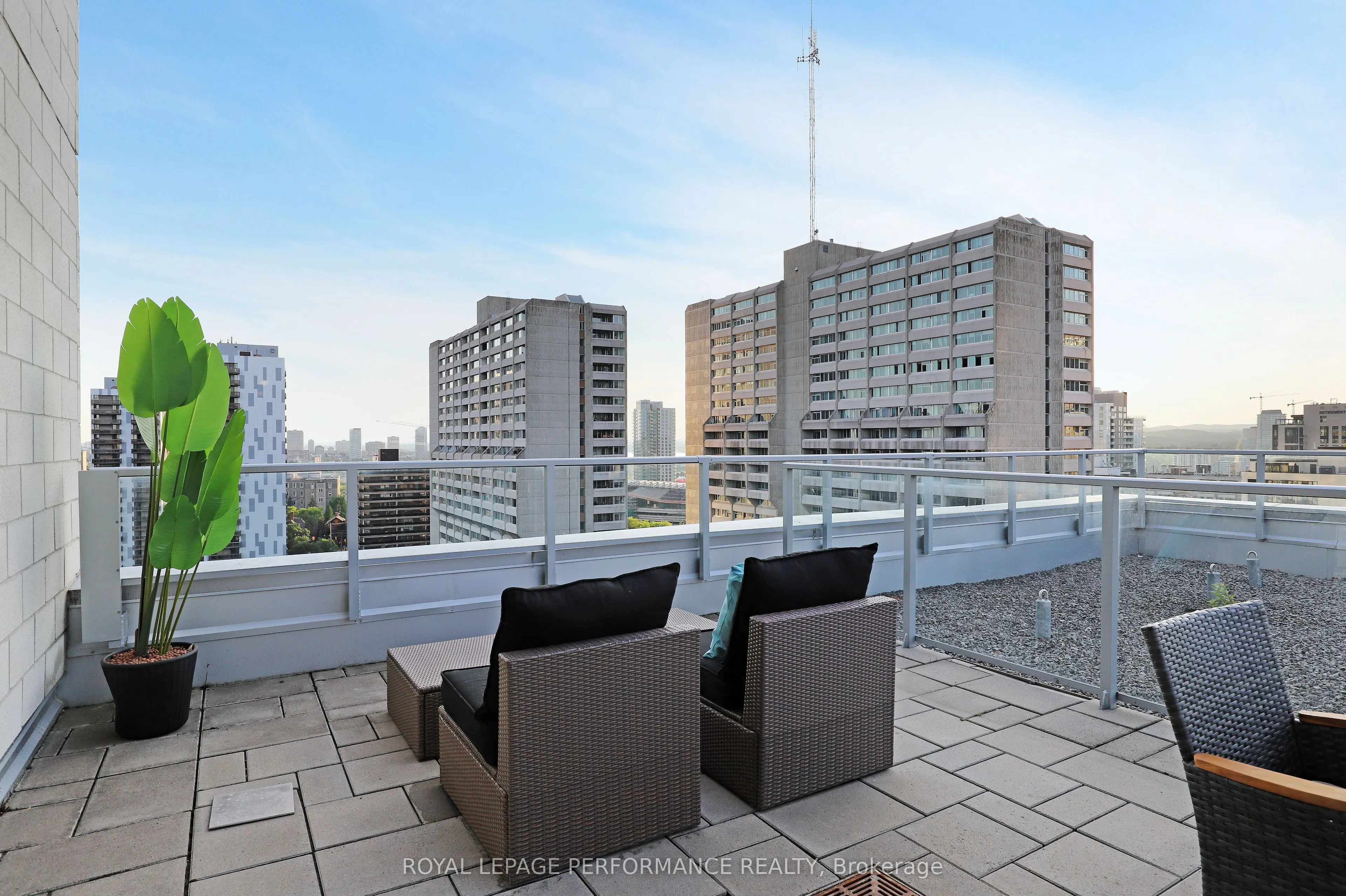 255 Bay Street, #1603