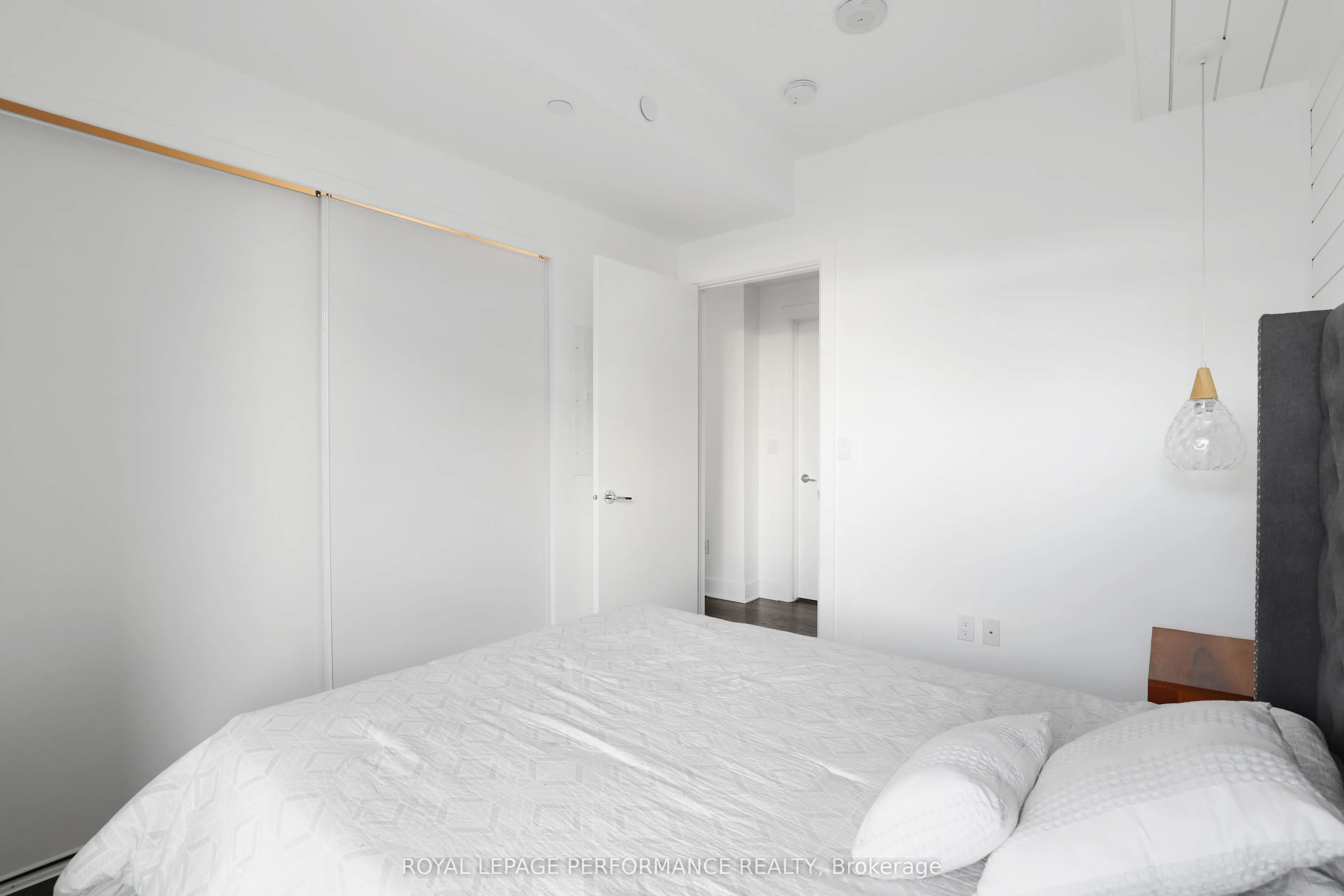 255 Bay Street, #1603