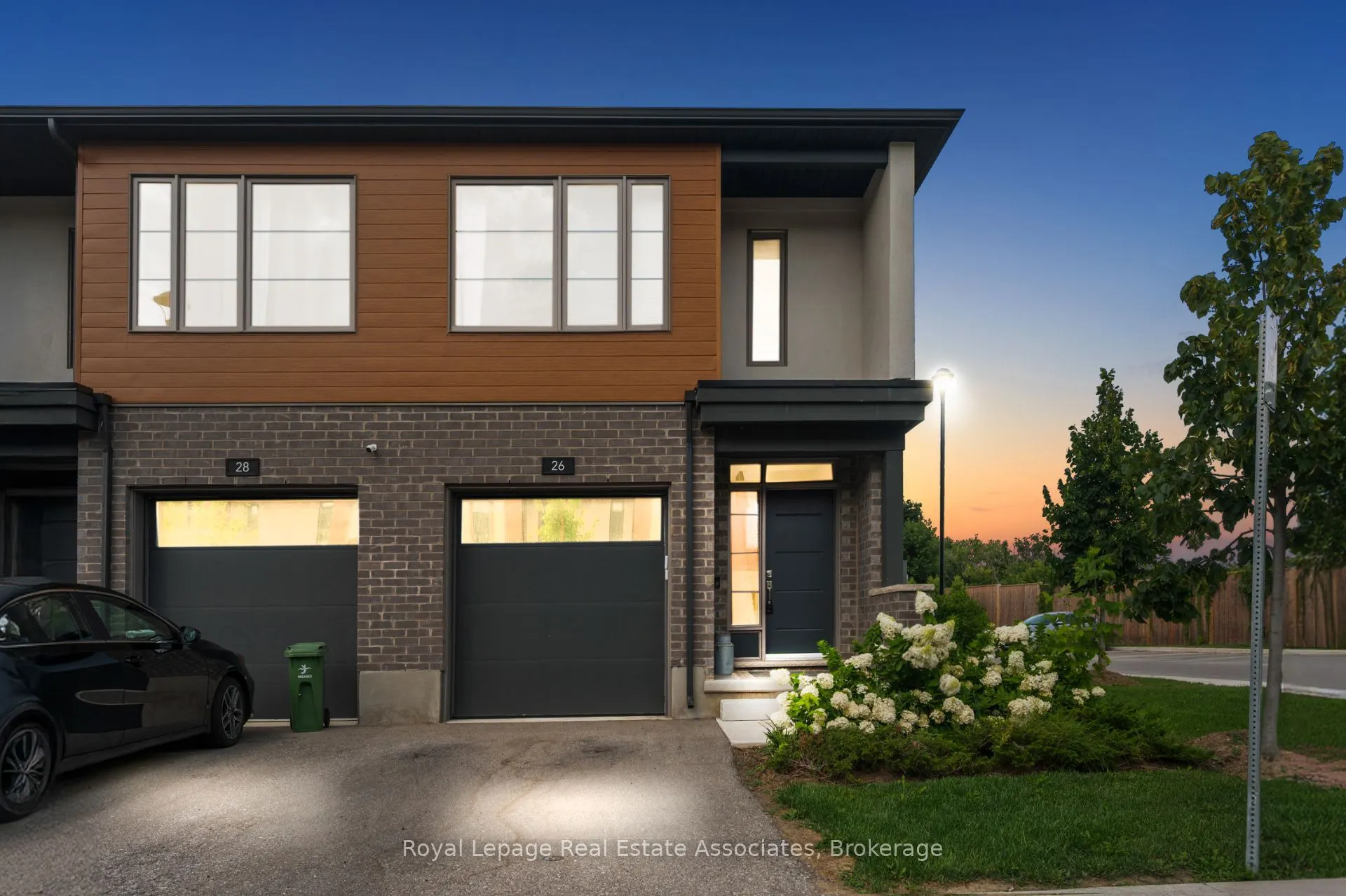 26 Steele Crescent, #24