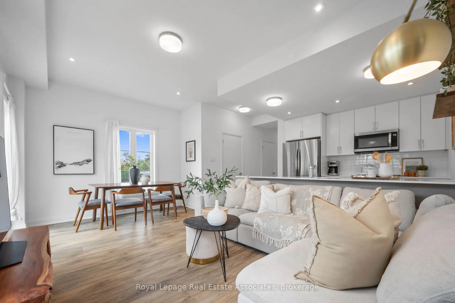 26 Steele Crescent, #24