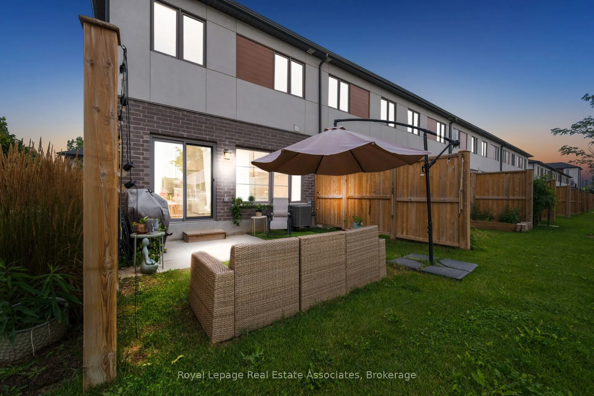 26 Steele Crescent, #24