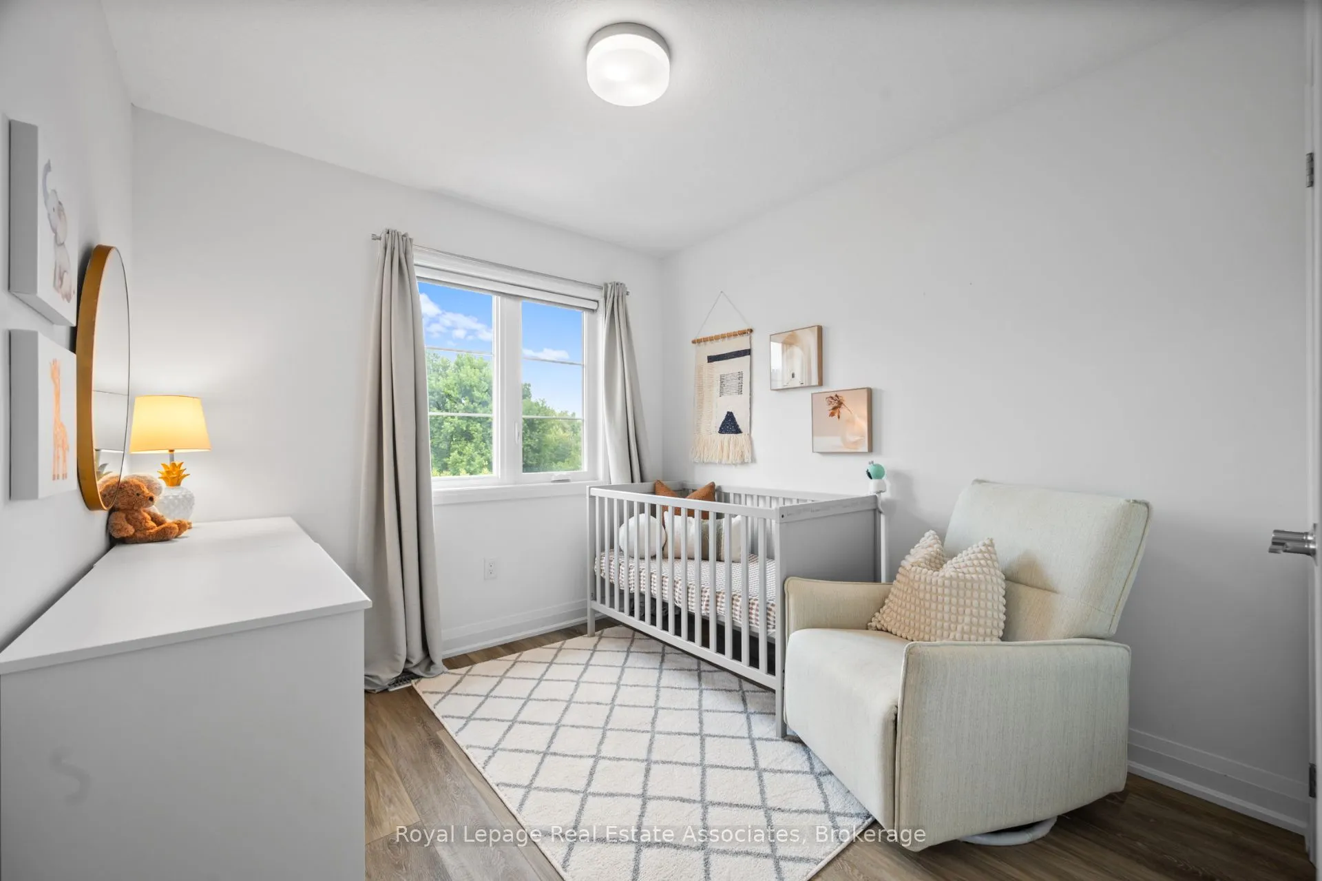 26 Steele Crescent, #24