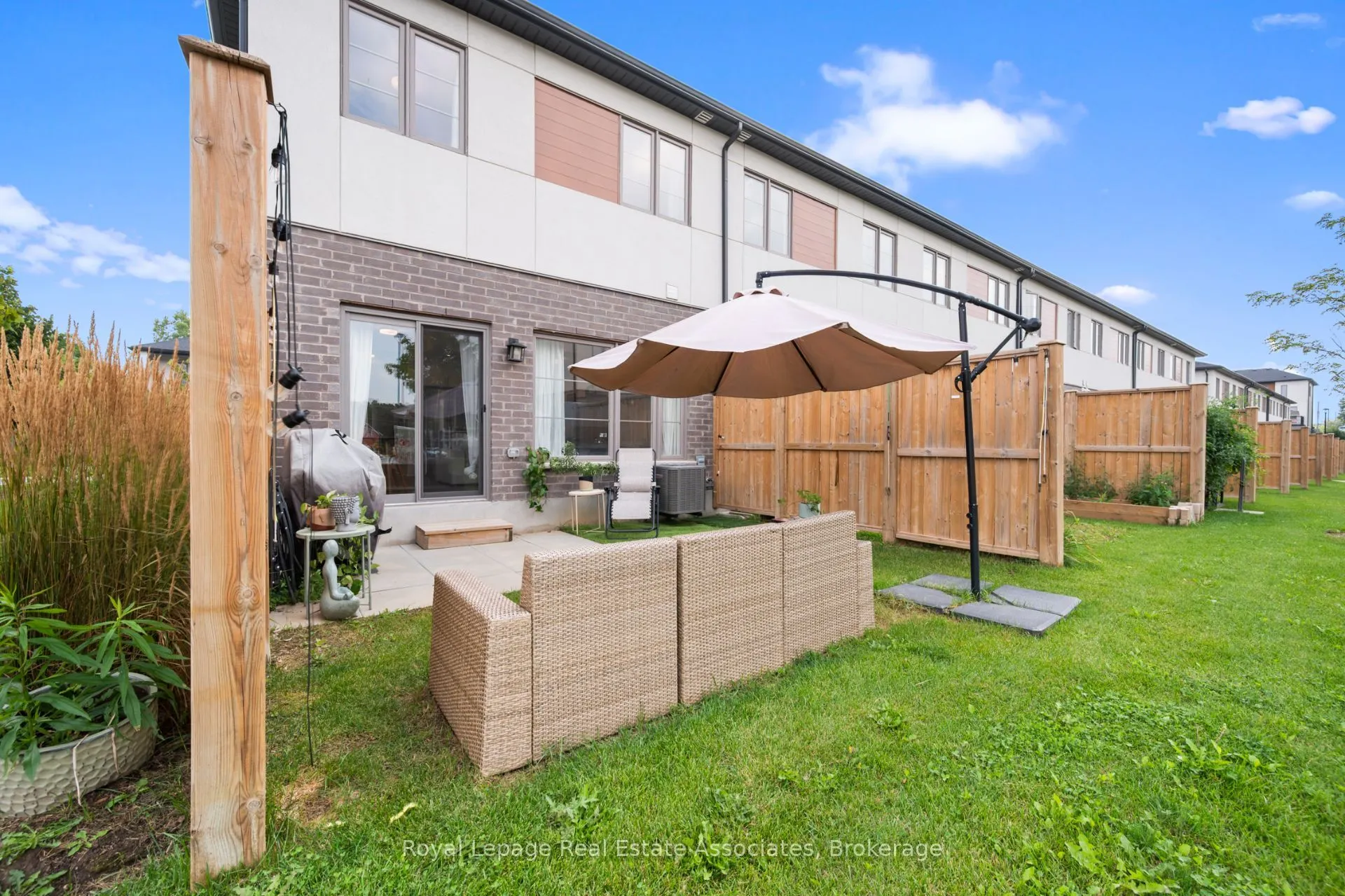 26 Steele Crescent, #24