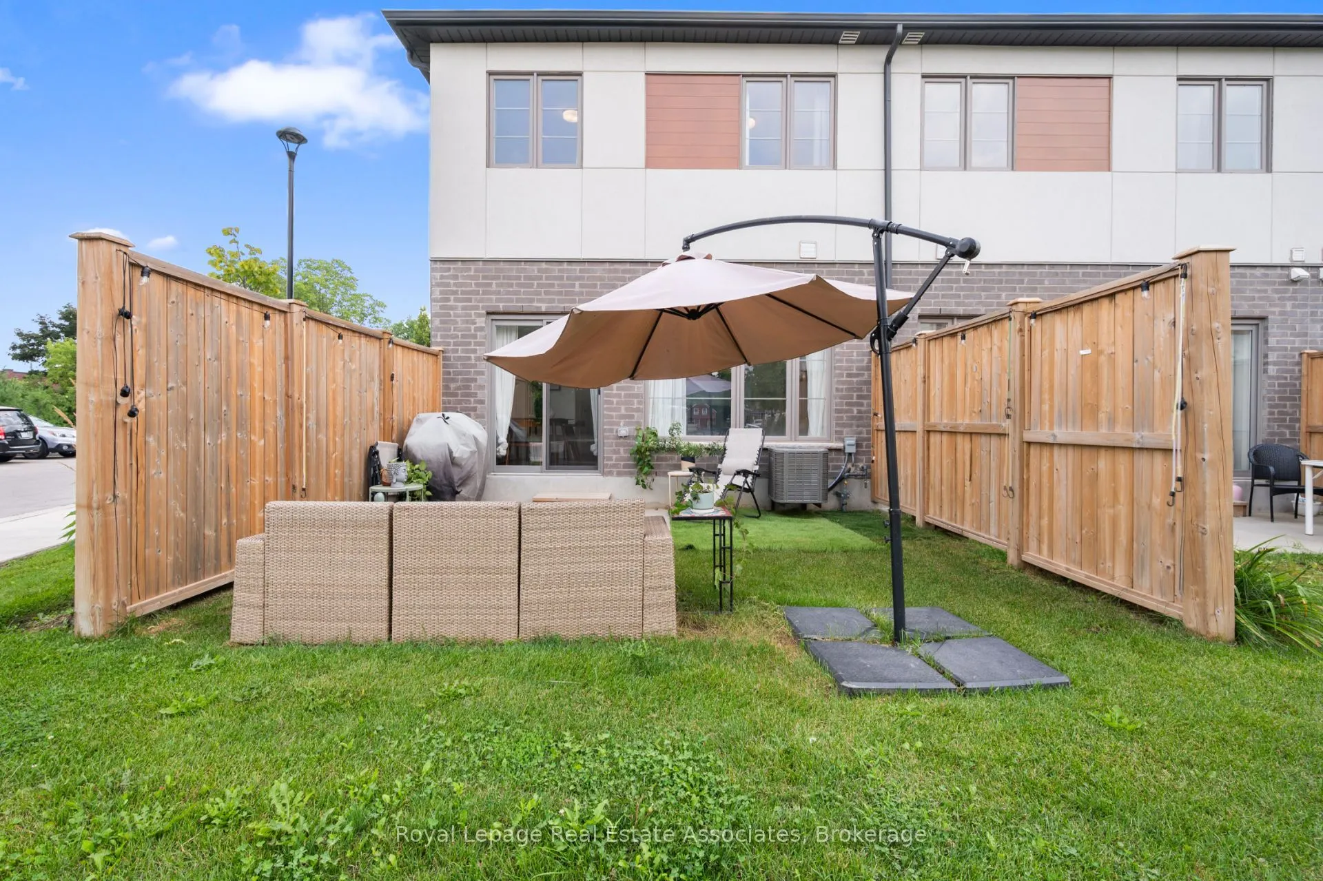 26 Steele Crescent, #24