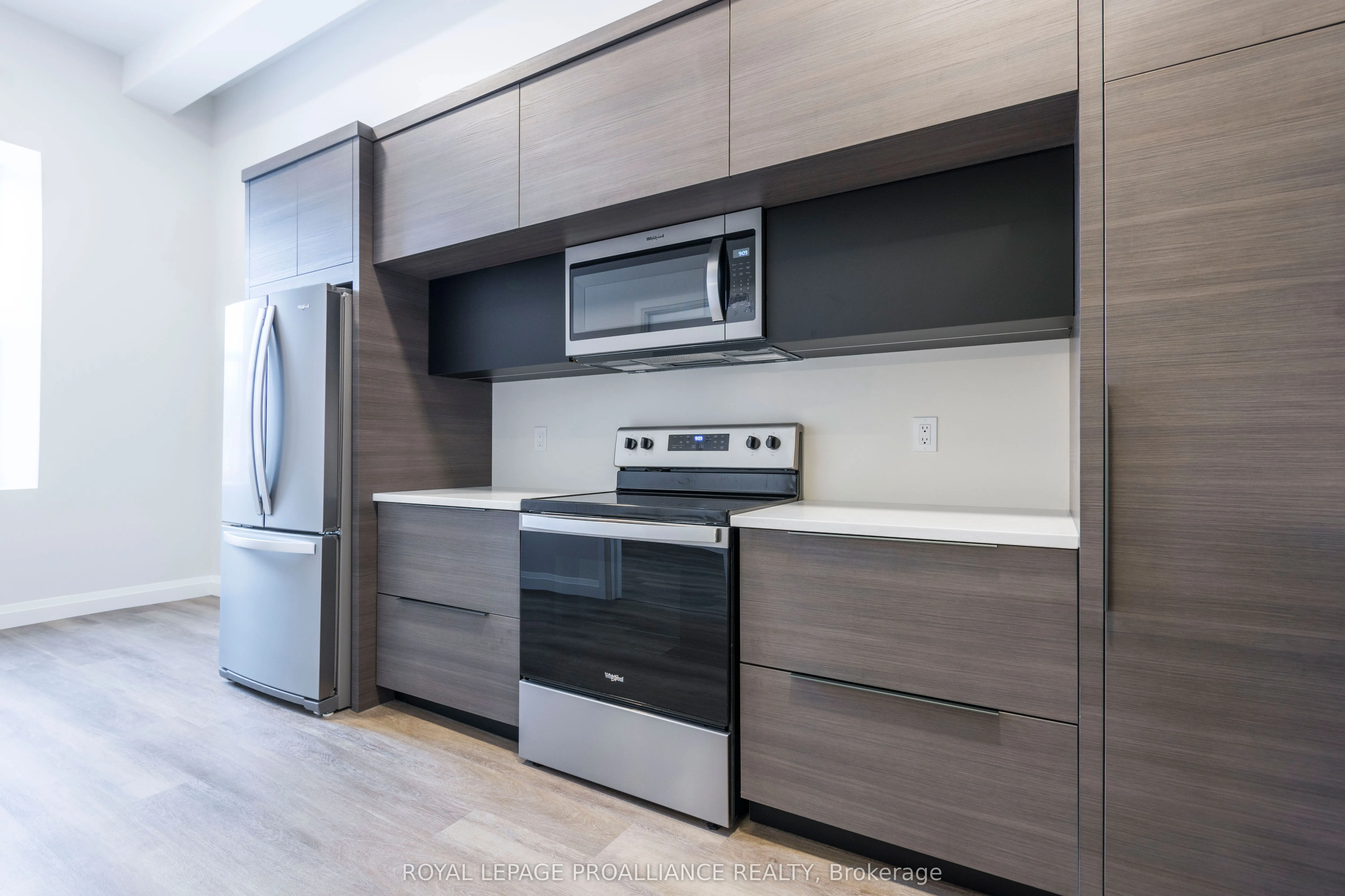 261 Front Street, #1