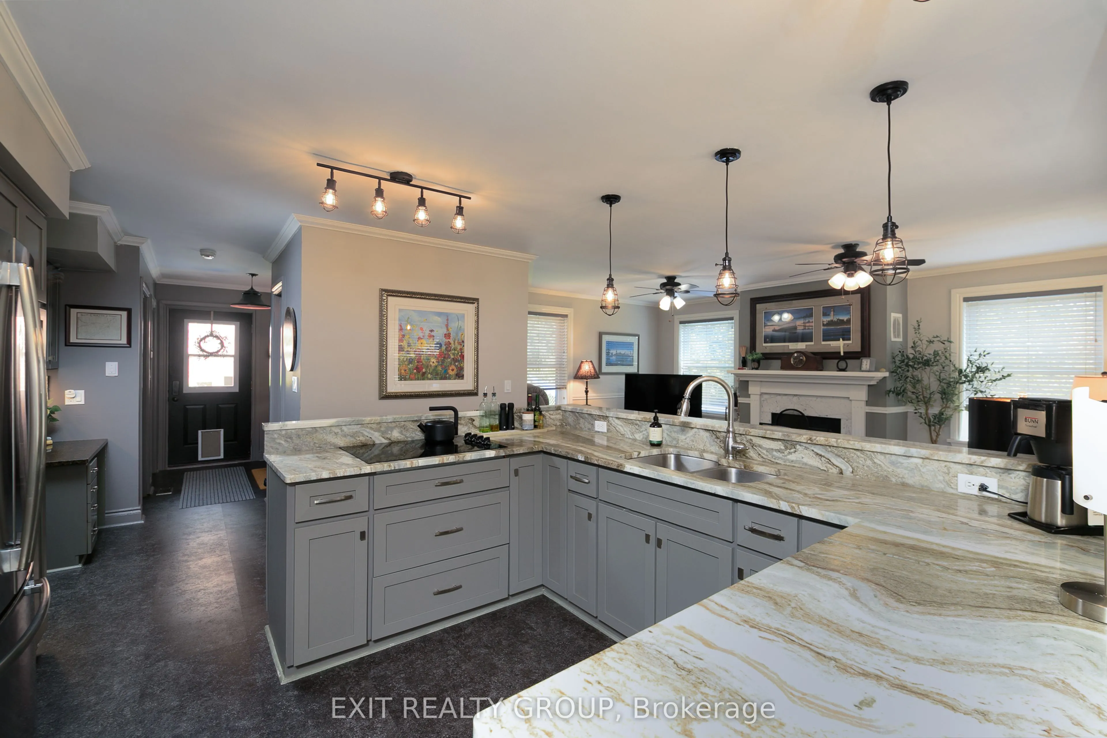 208 Glen Ross Road