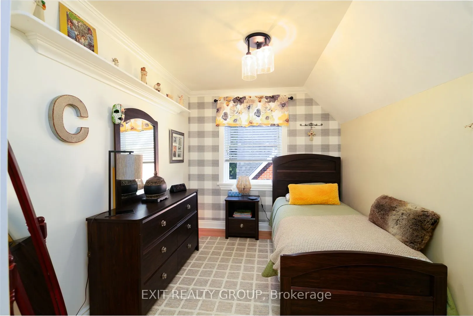 208 Glen Ross Road