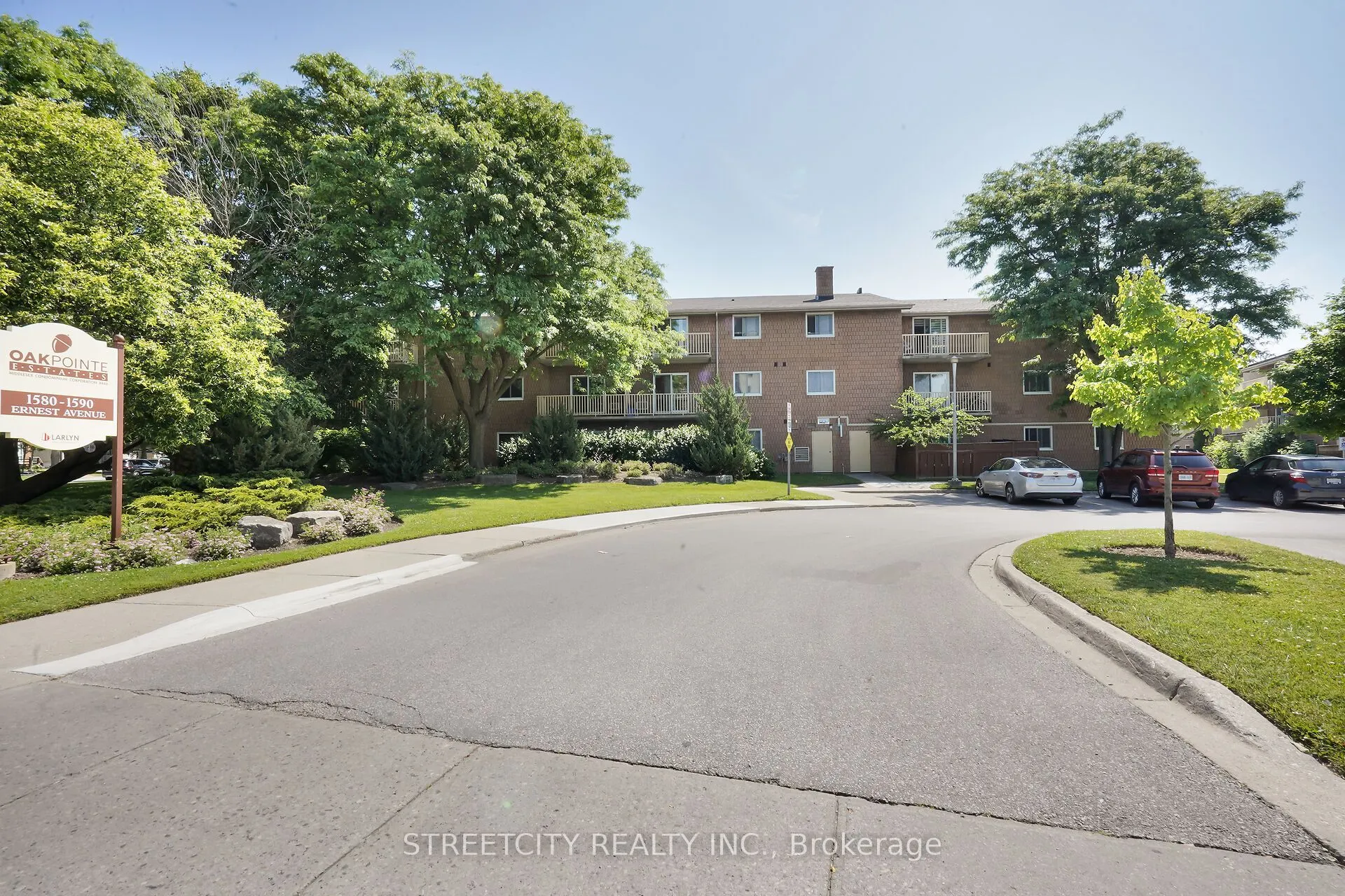 1590 ERNEST Avenue, #206