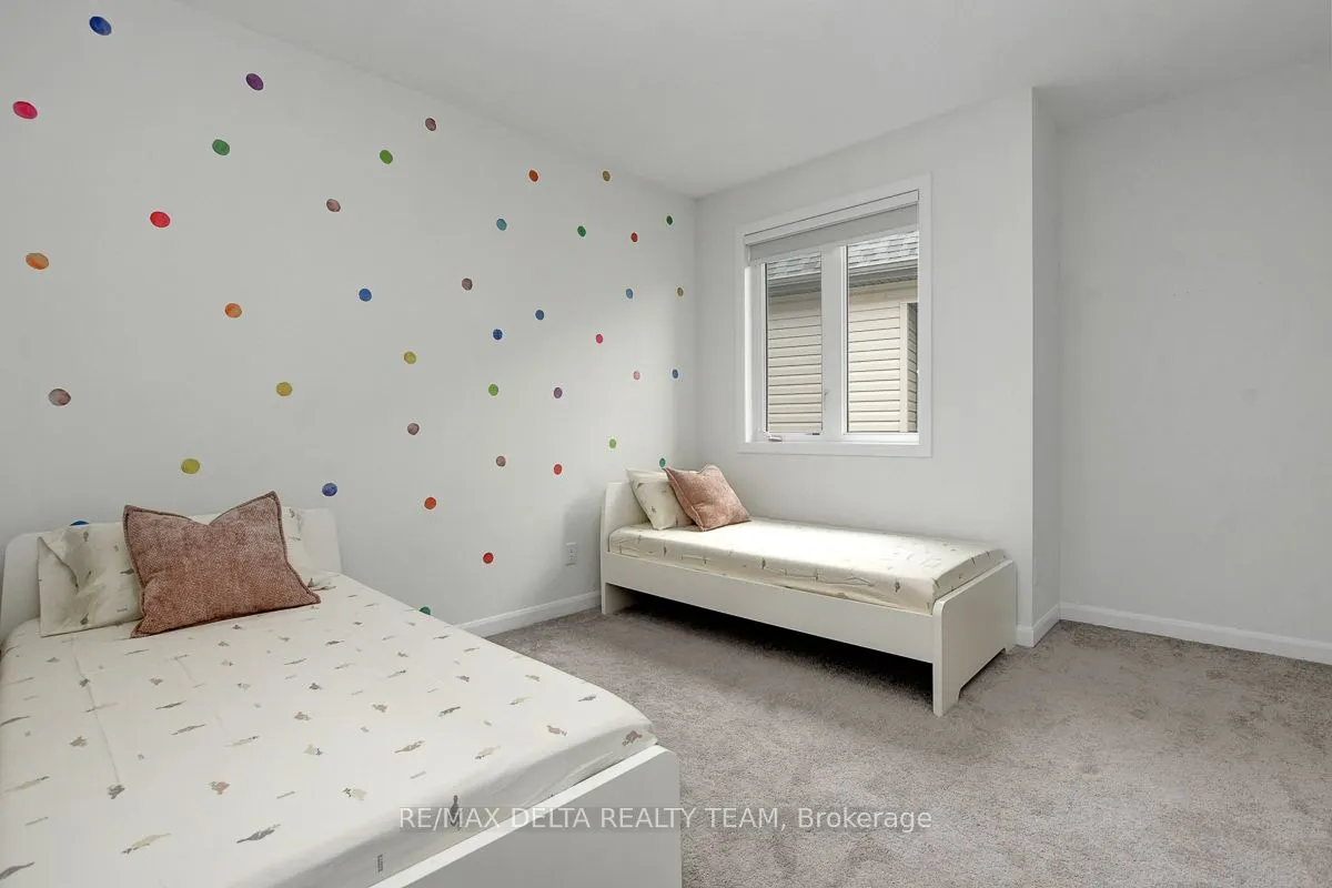 370 Aquaview Drive