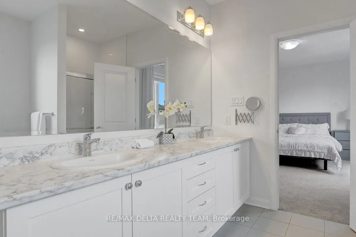 370 Aquaview Drive