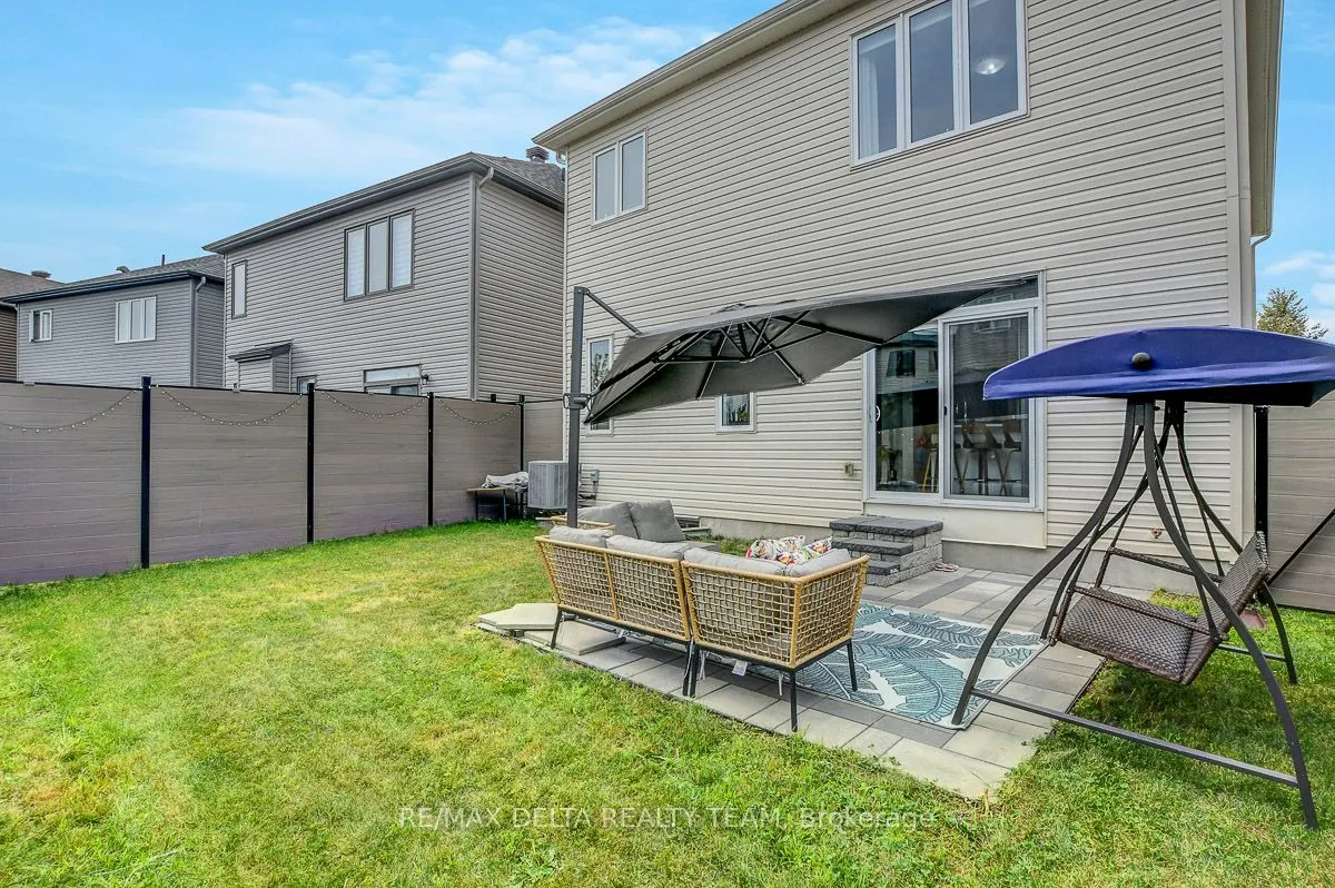 370 Aquaview Drive