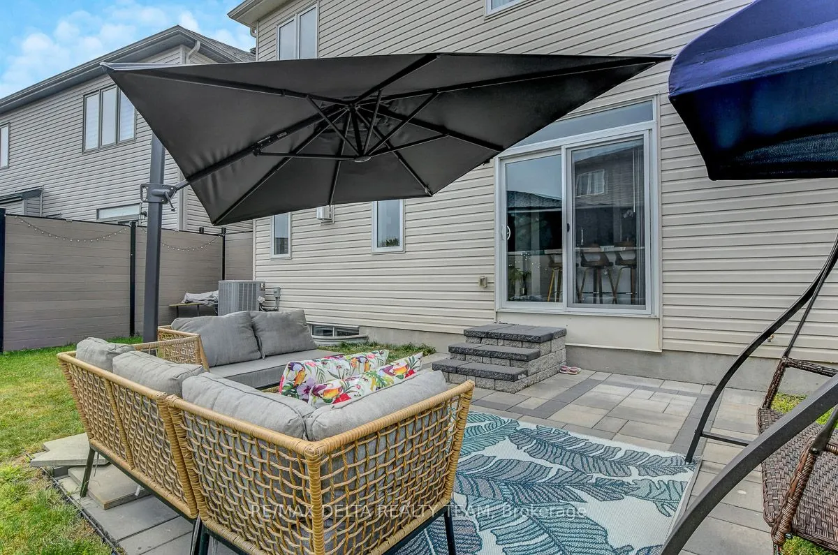 370 Aquaview Drive