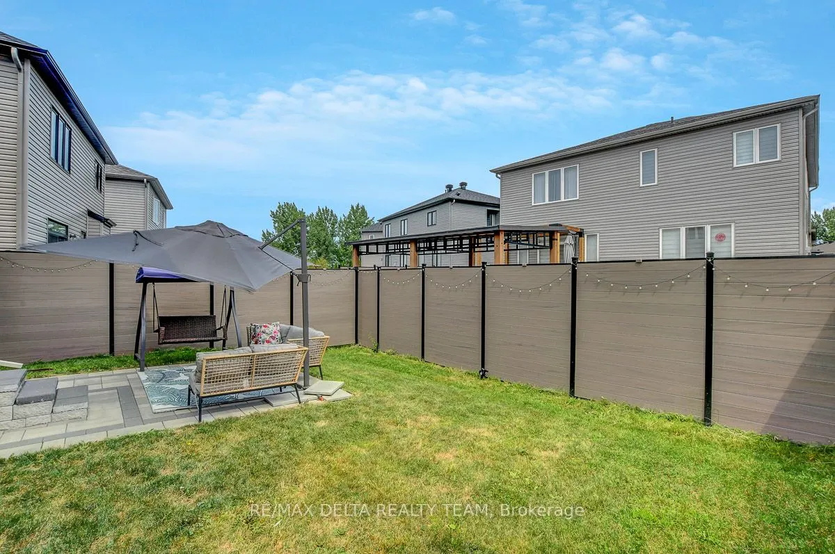 370 Aquaview Drive