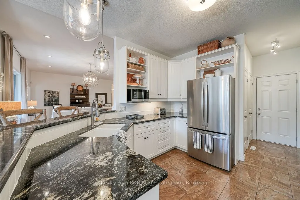 428 Lakeview Drive