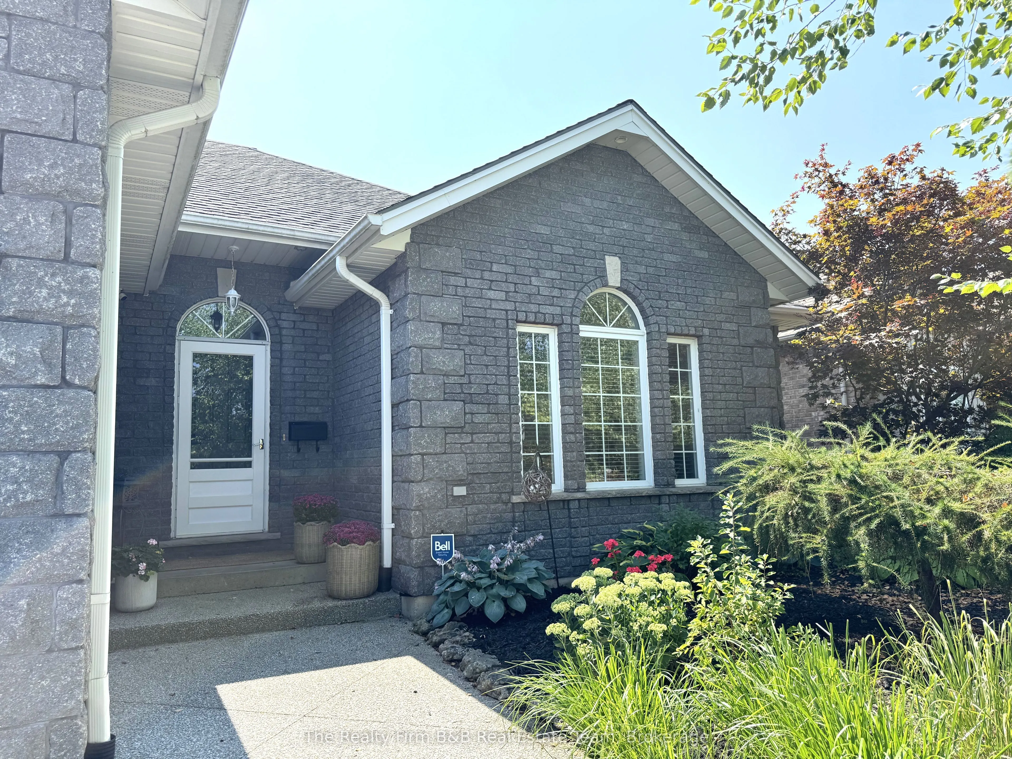 428 Lakeview Drive