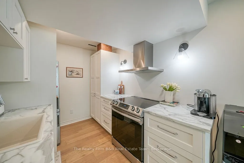 428 Lakeview Drive