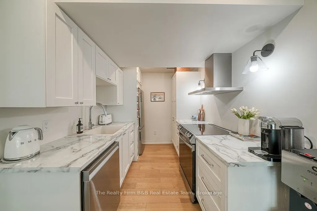428 Lakeview Drive