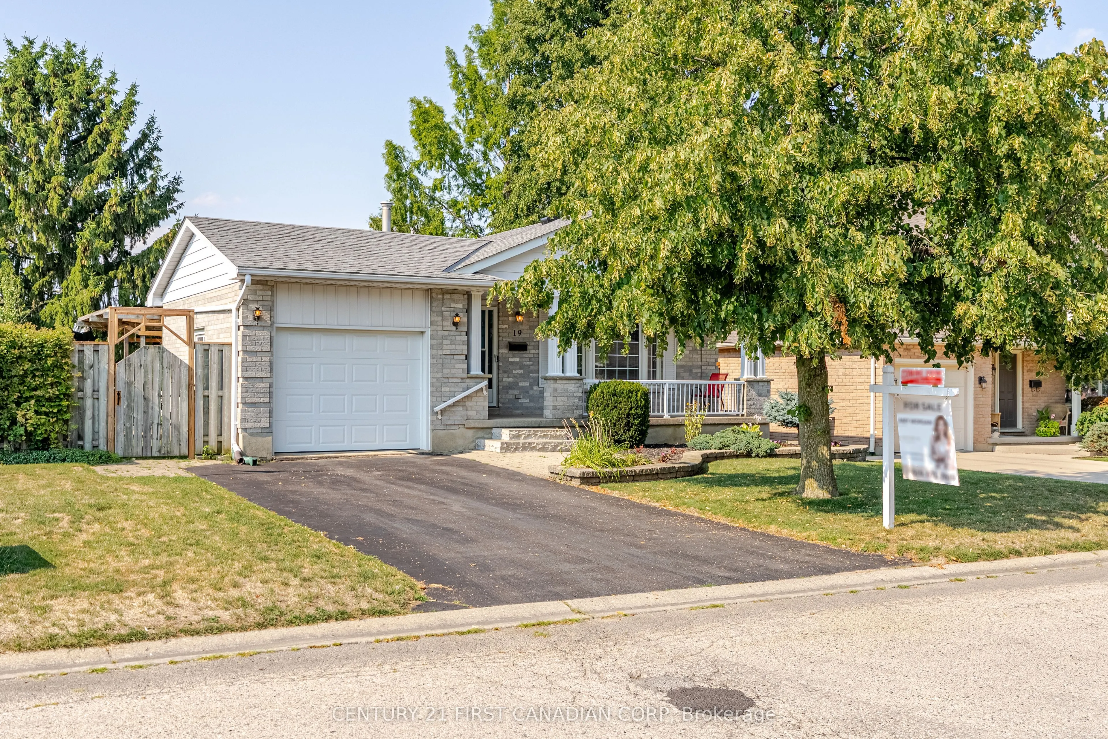 19 Farmington Drive
