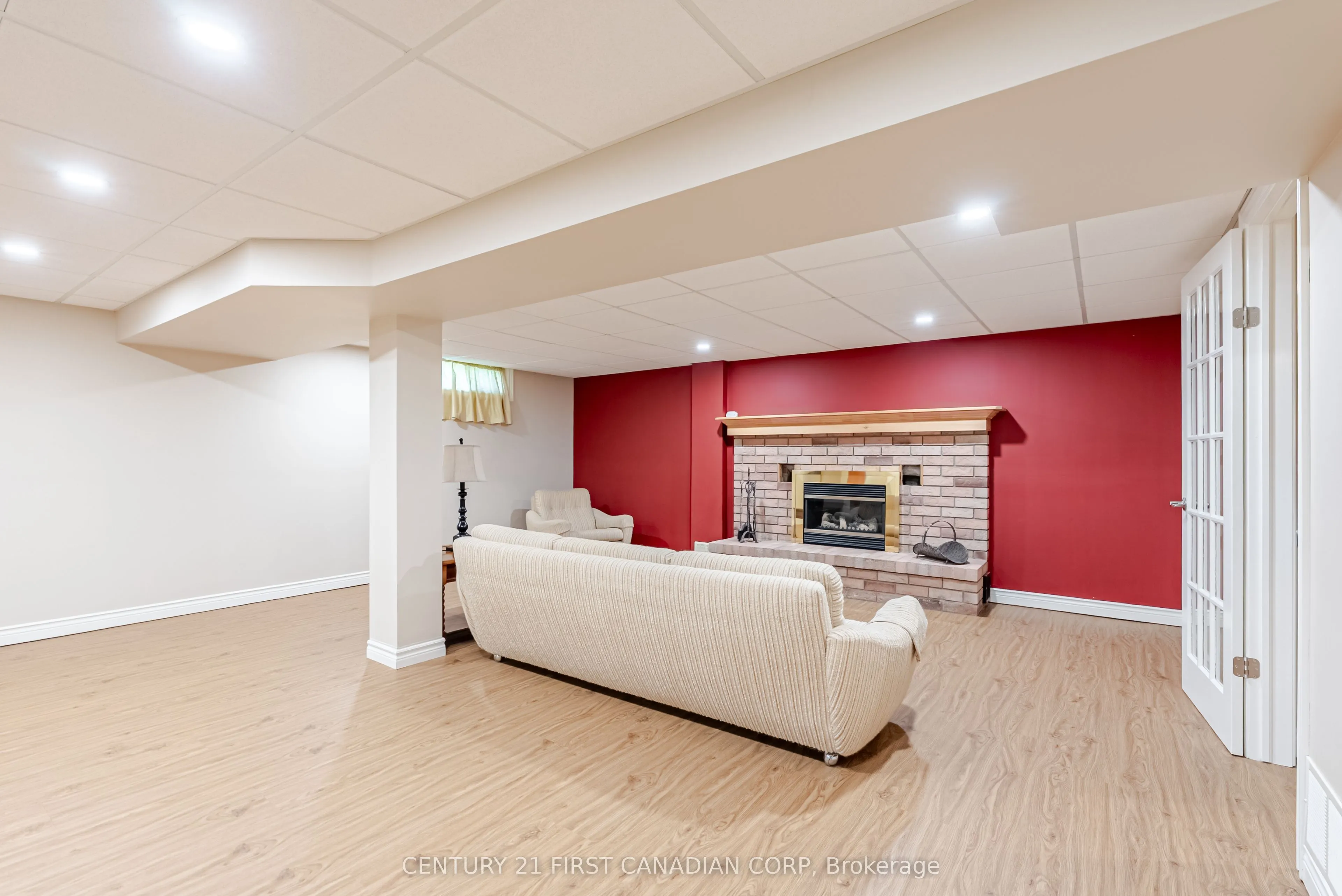 19 Farmington Drive
