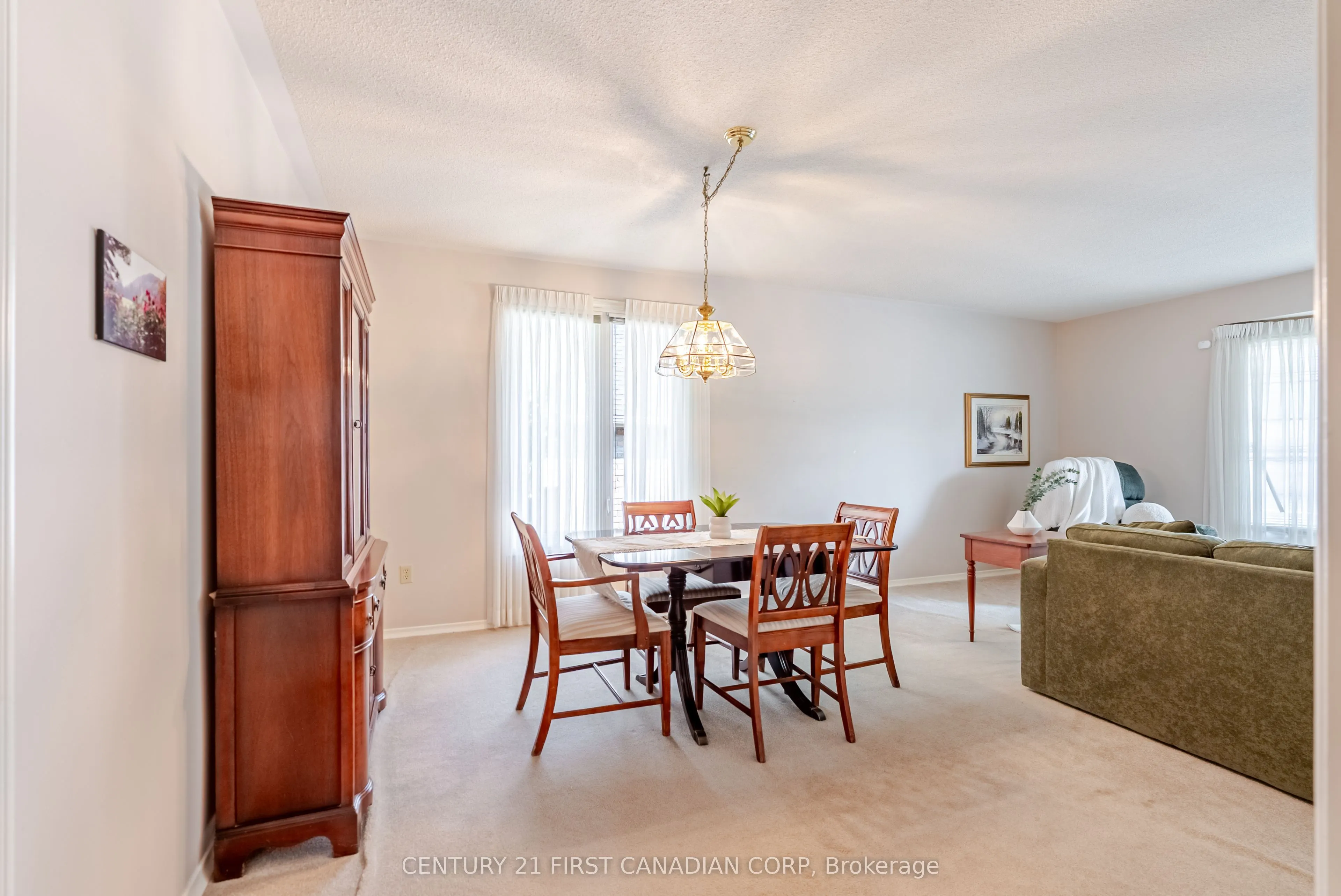 19 Farmington Drive