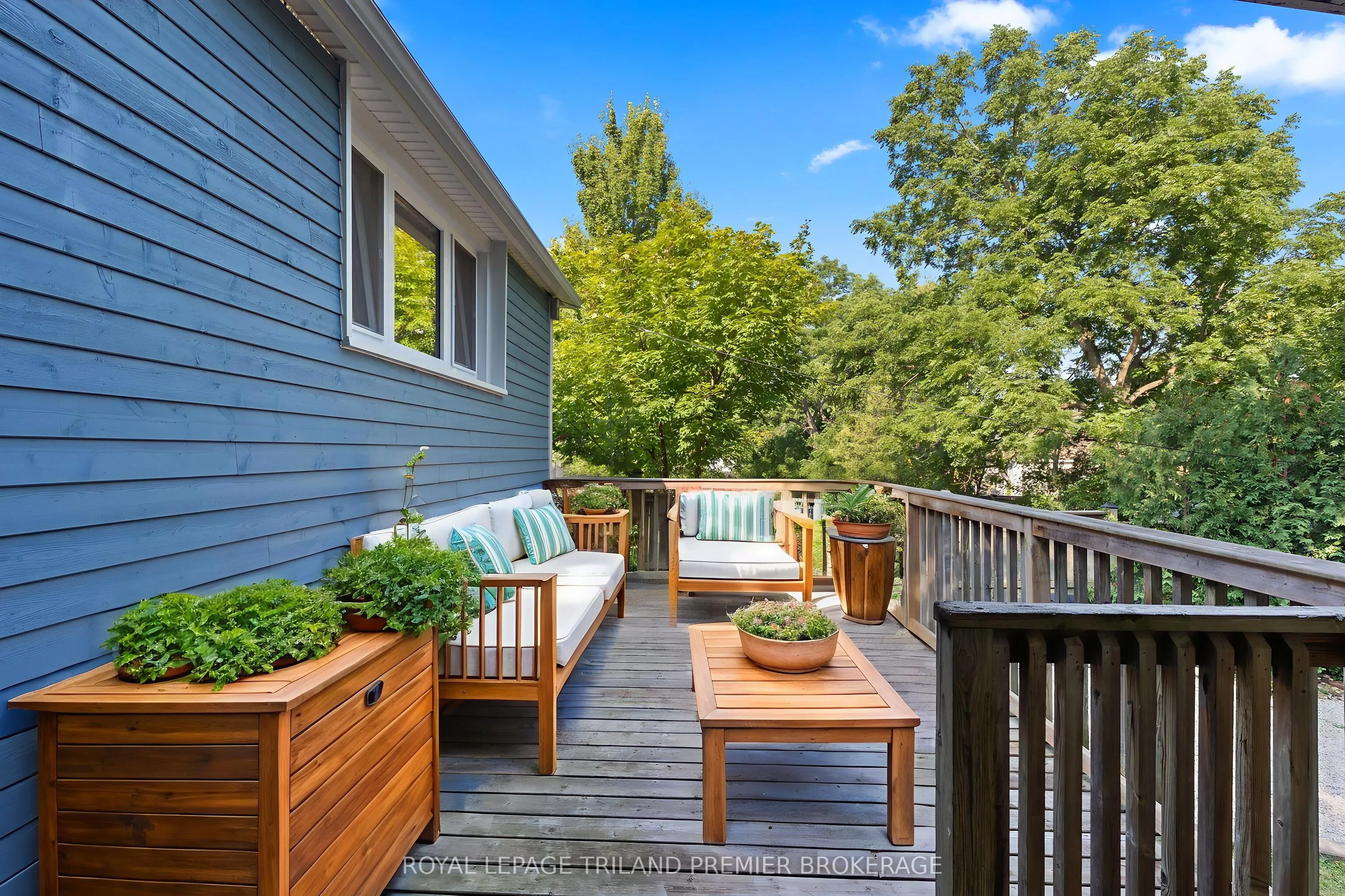 28 Elworthy Avenue