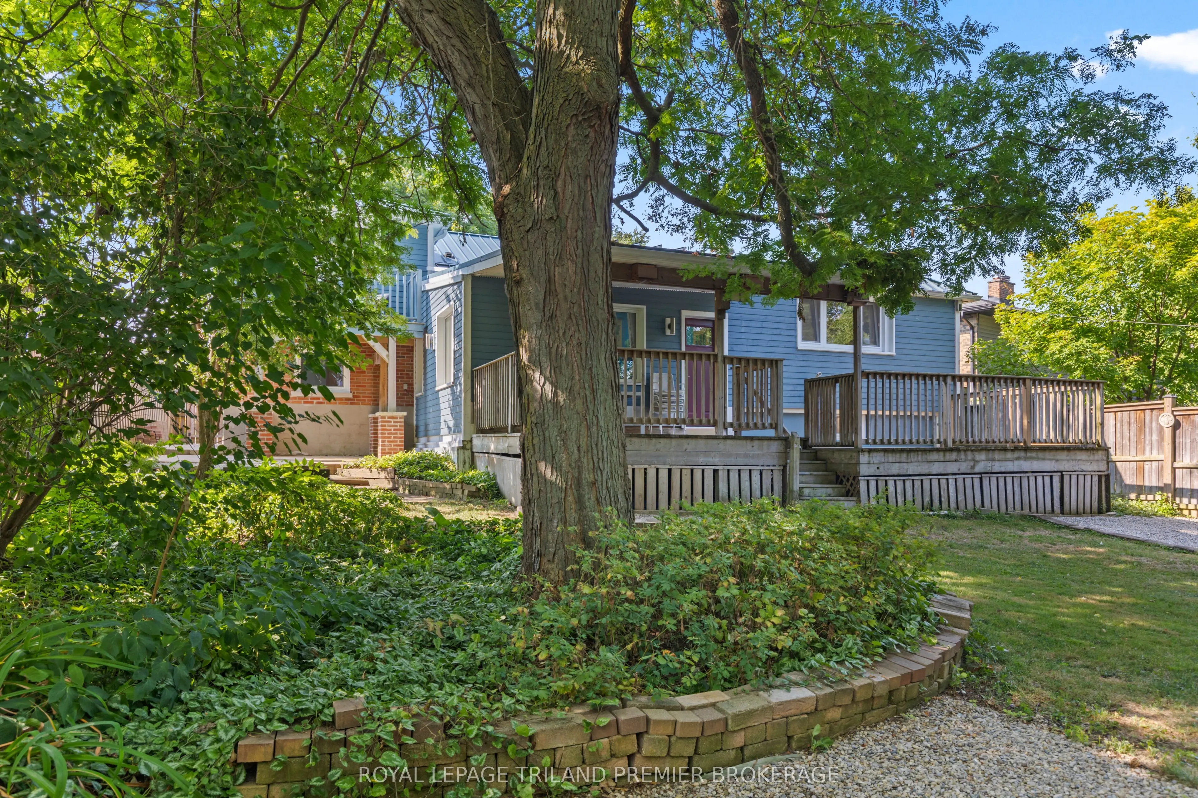 28 Elworthy Avenue