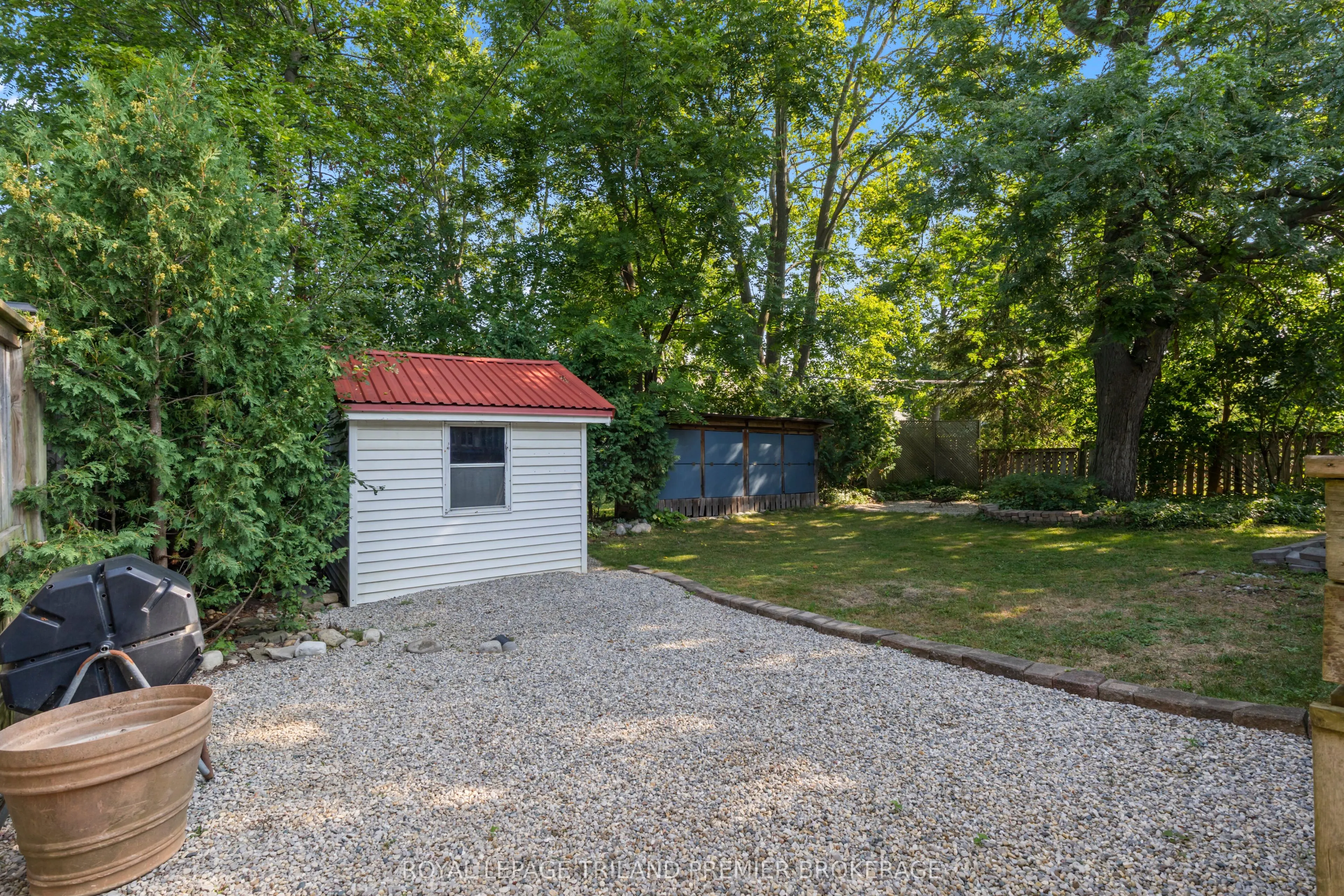 28 Elworthy Avenue