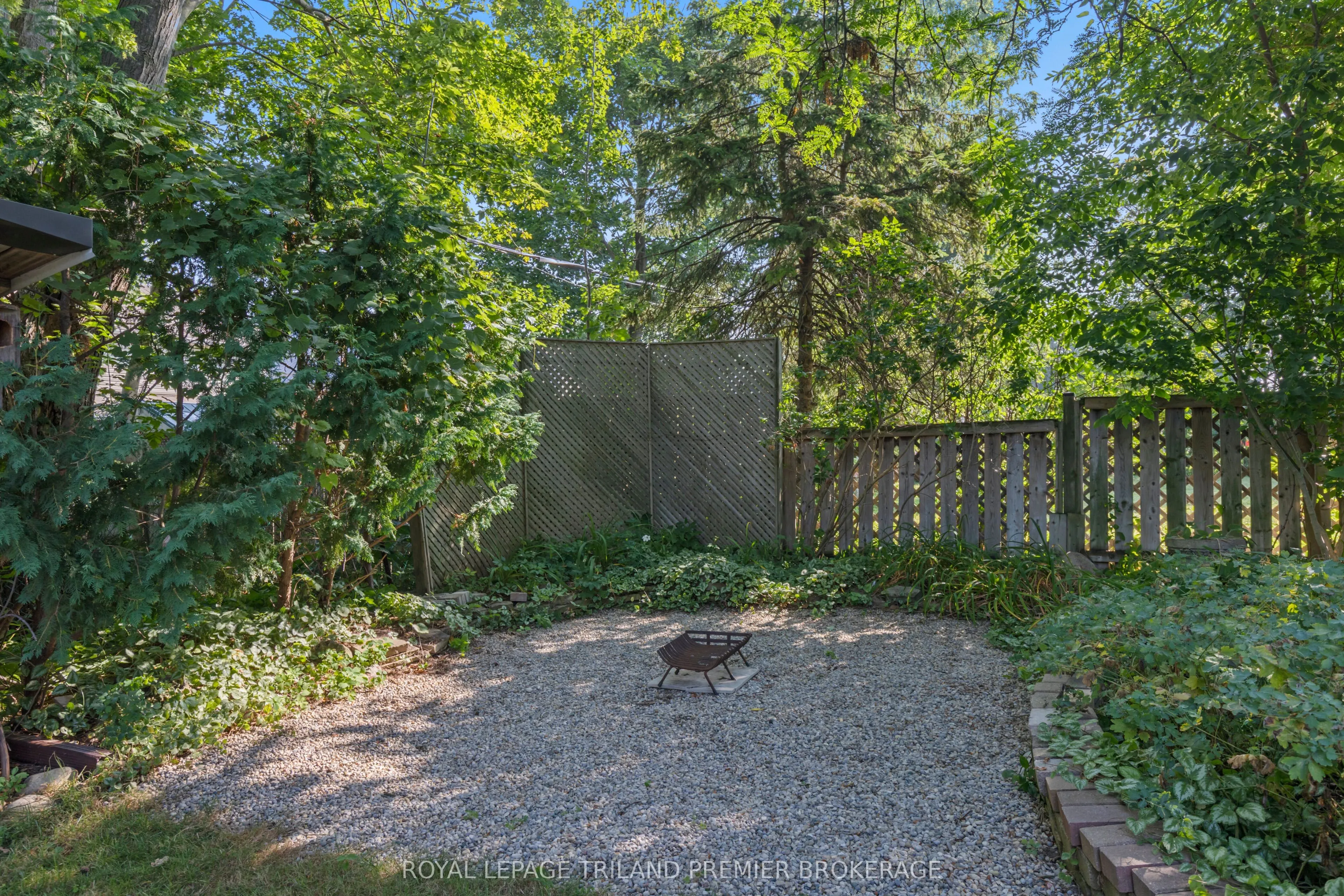 28 Elworthy Avenue
