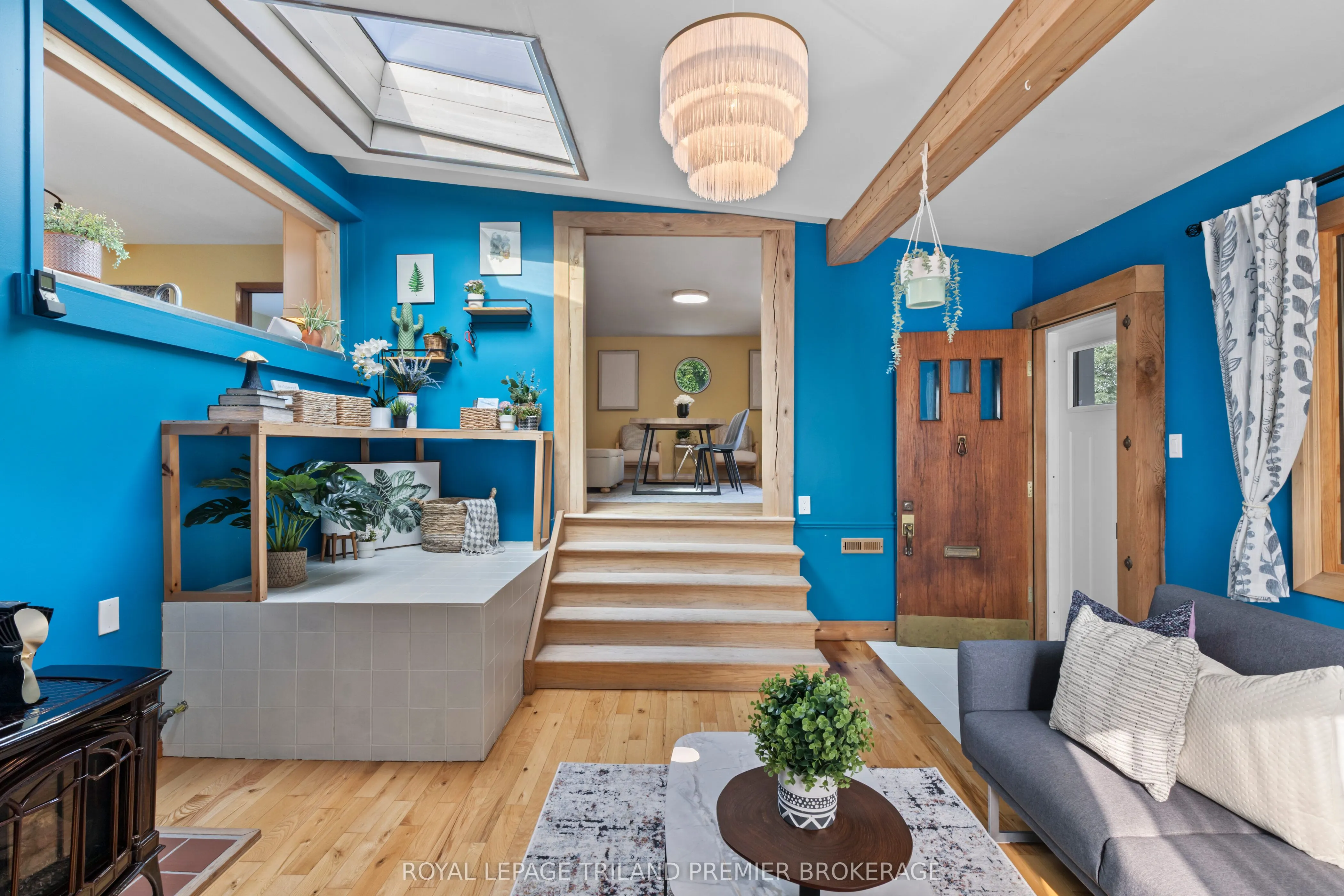 28 Elworthy Avenue