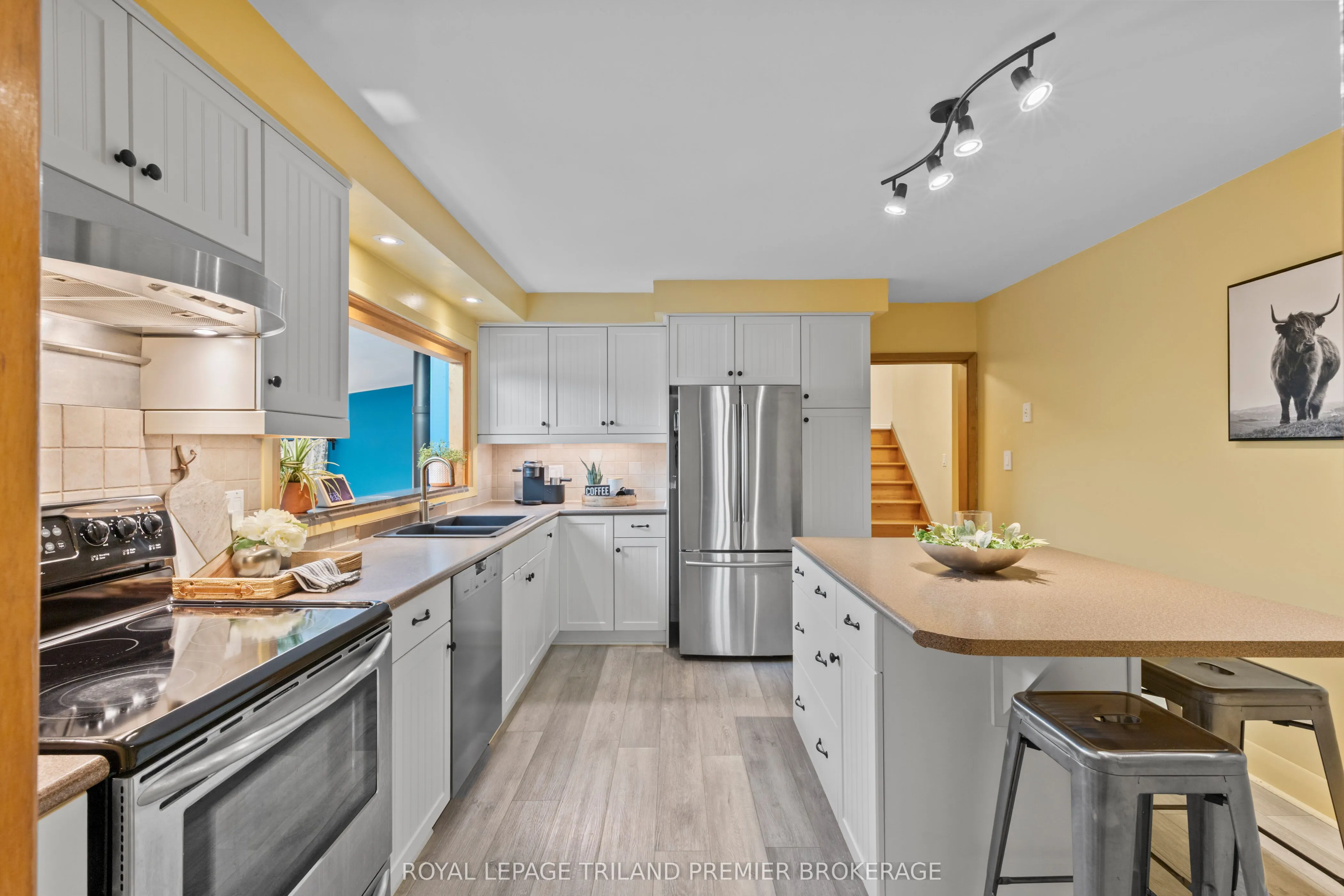 28 Elworthy Avenue
