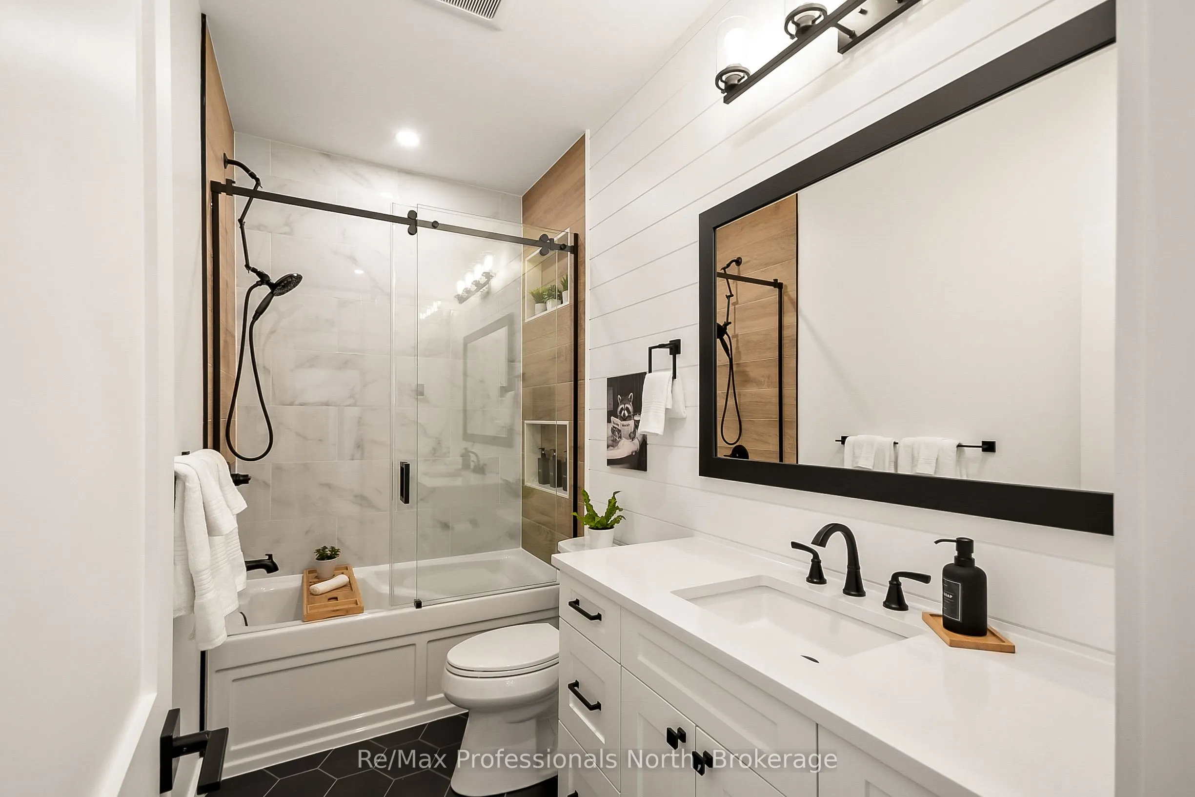 1054 Brydons Bay Road