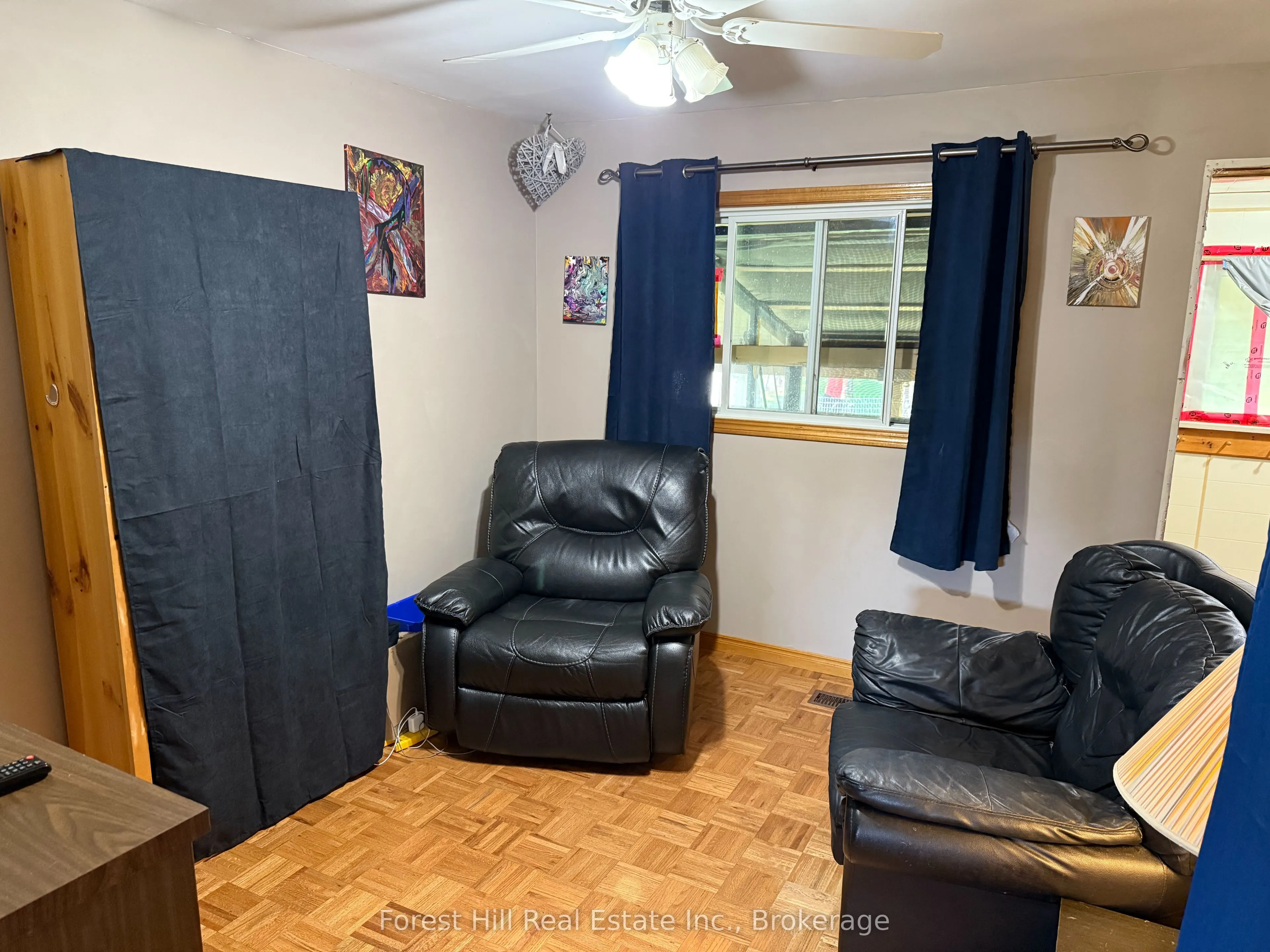 502 Sweezy Street W