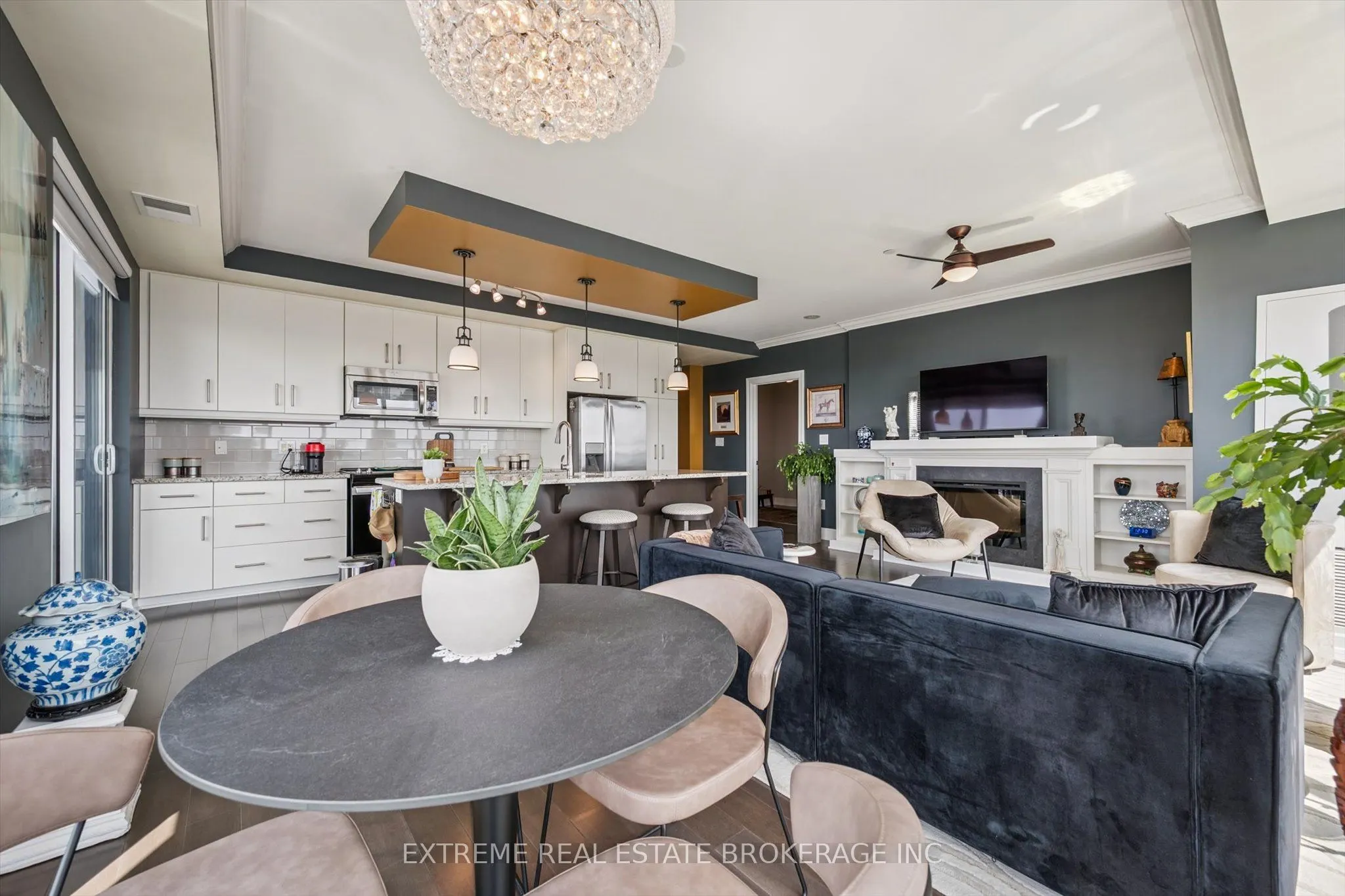 160 Macdonell Street, #1407