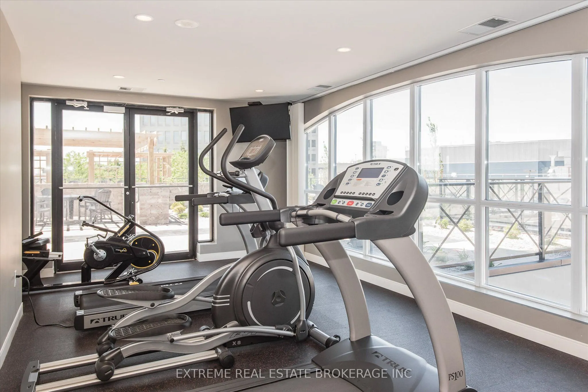 160 Macdonell Street, #1407
