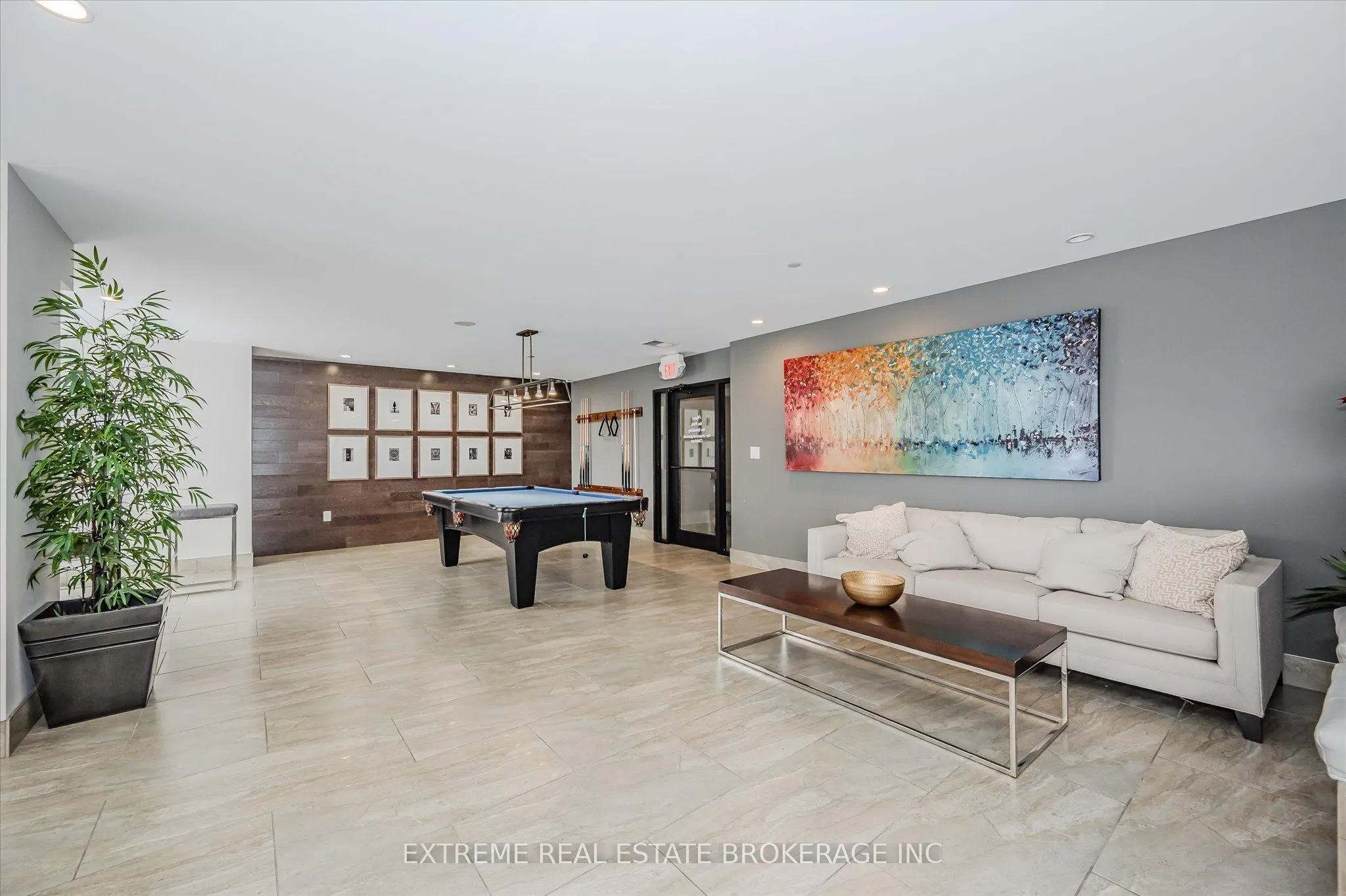 160 Macdonell Street, #1407