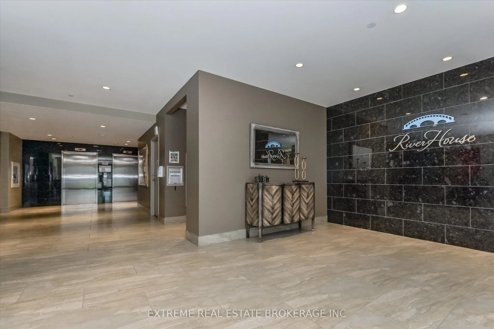 160 Macdonell Street, #1407