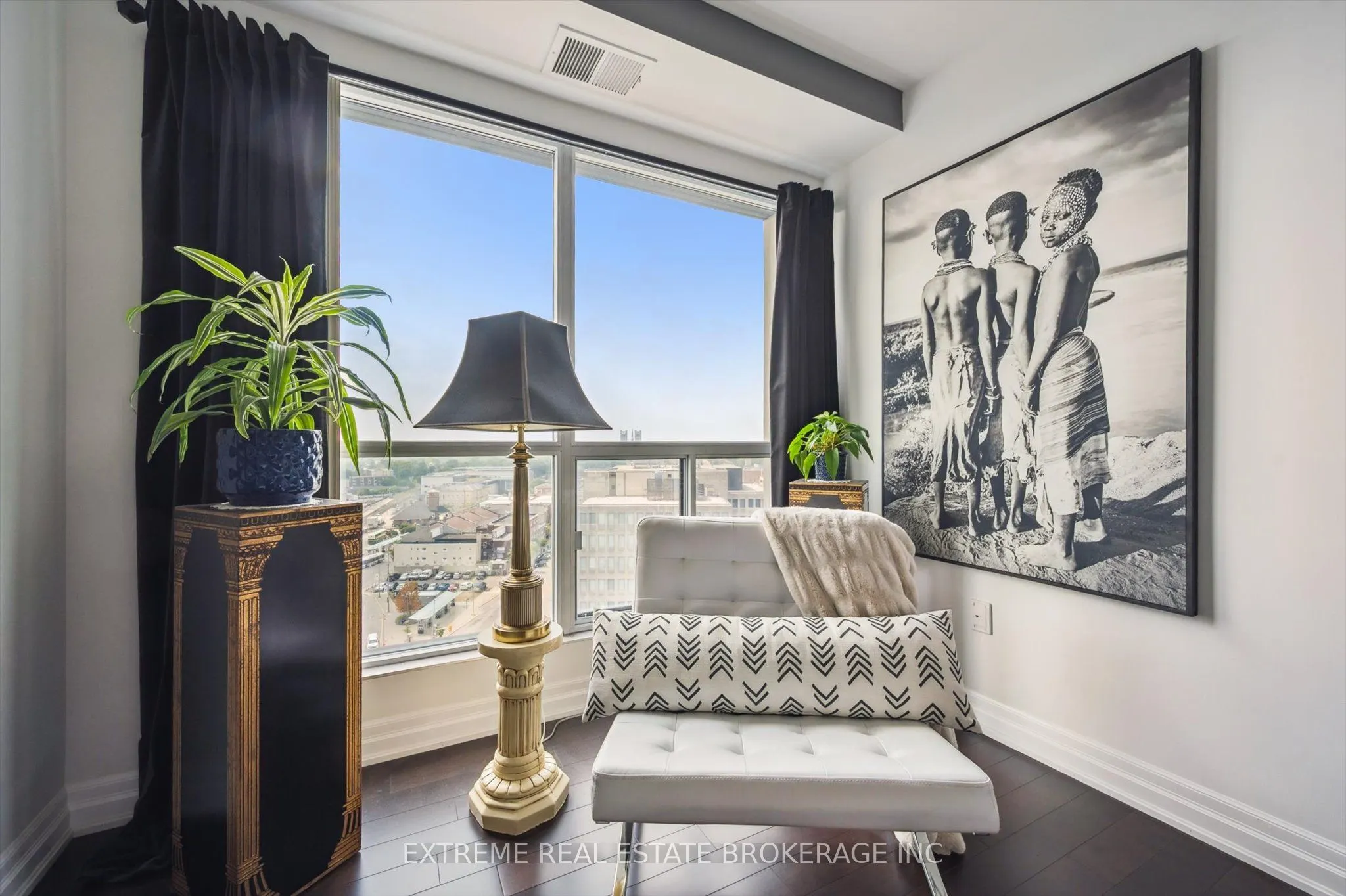 160 Macdonell Street, #1407