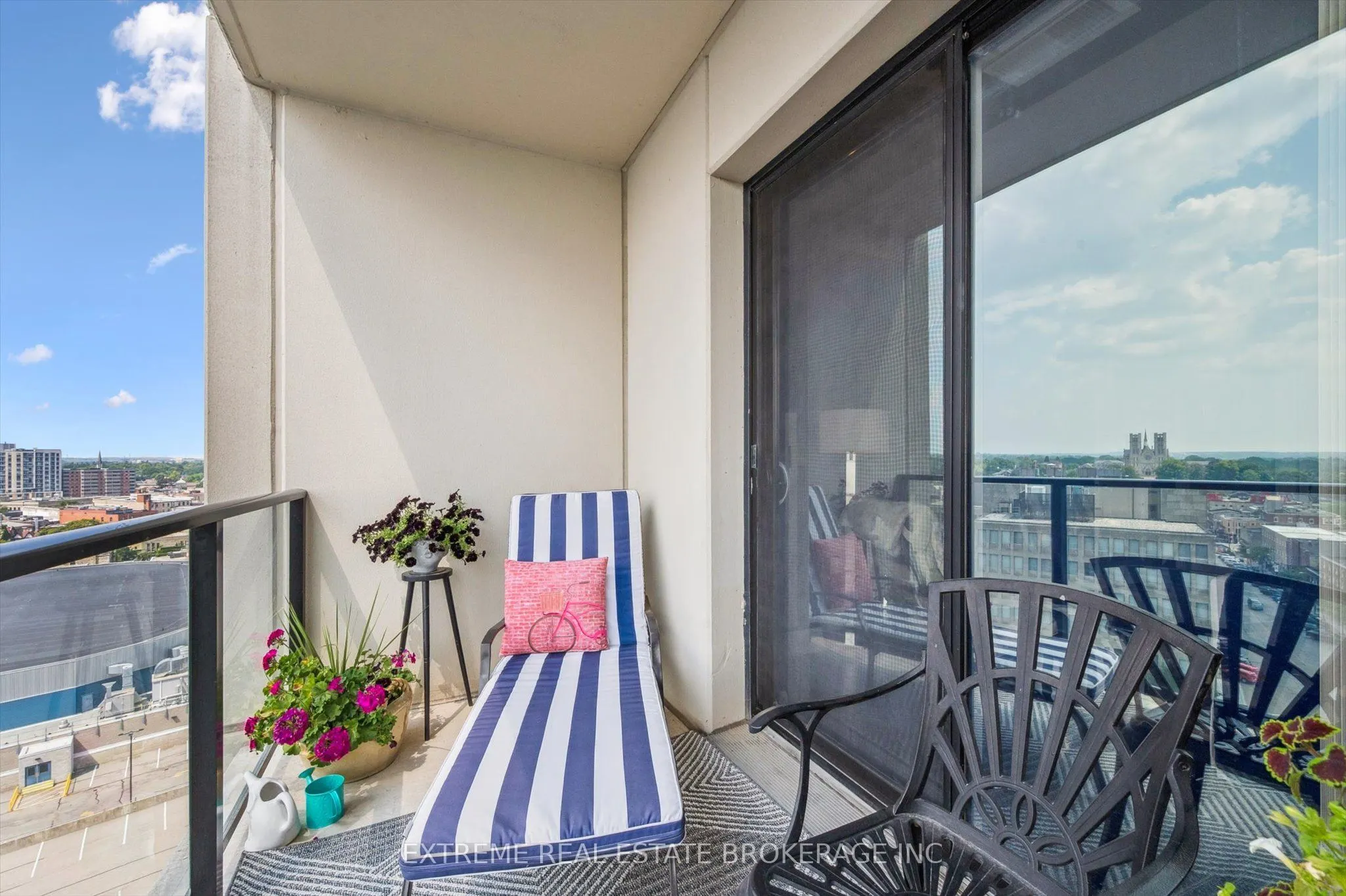 160 Macdonell Street, #1407