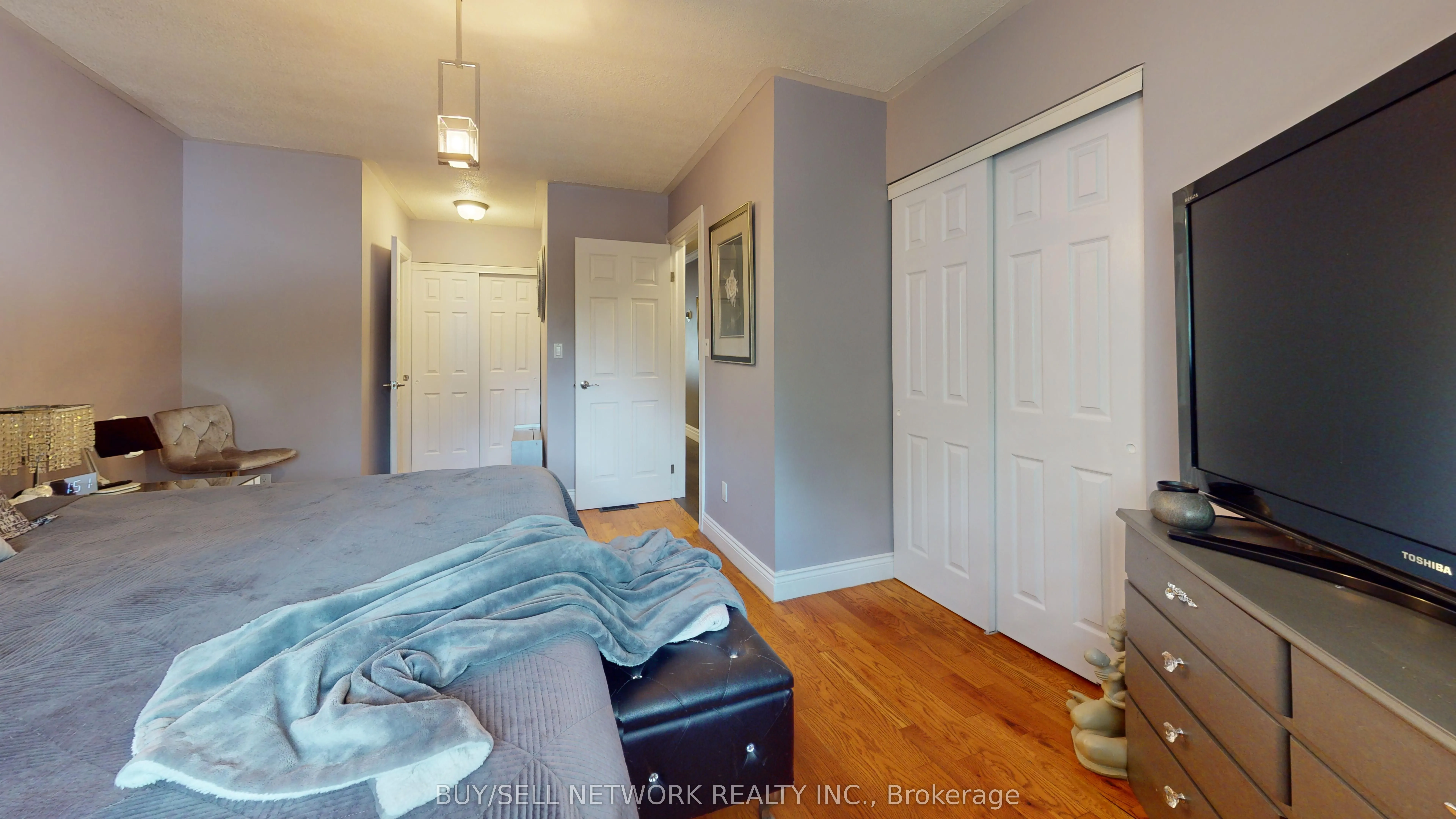 2504 Idyllwood Crescent
