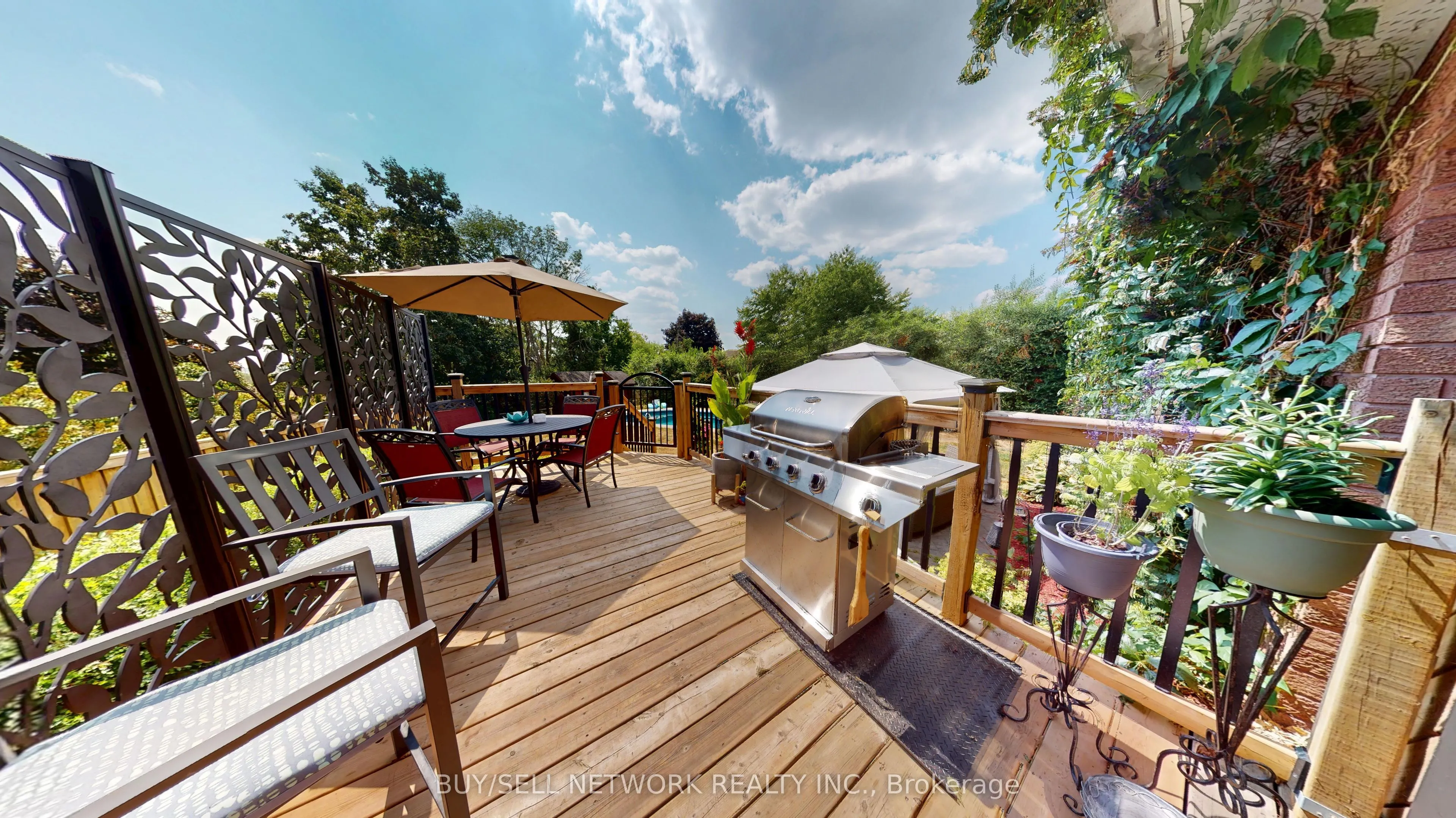 2504 Idyllwood Crescent