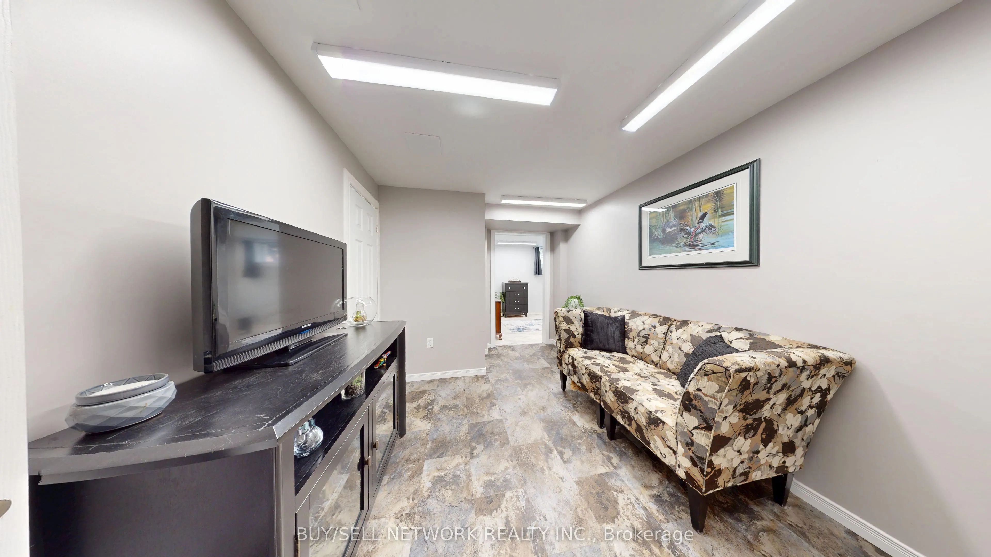 2504 Idyllwood Crescent