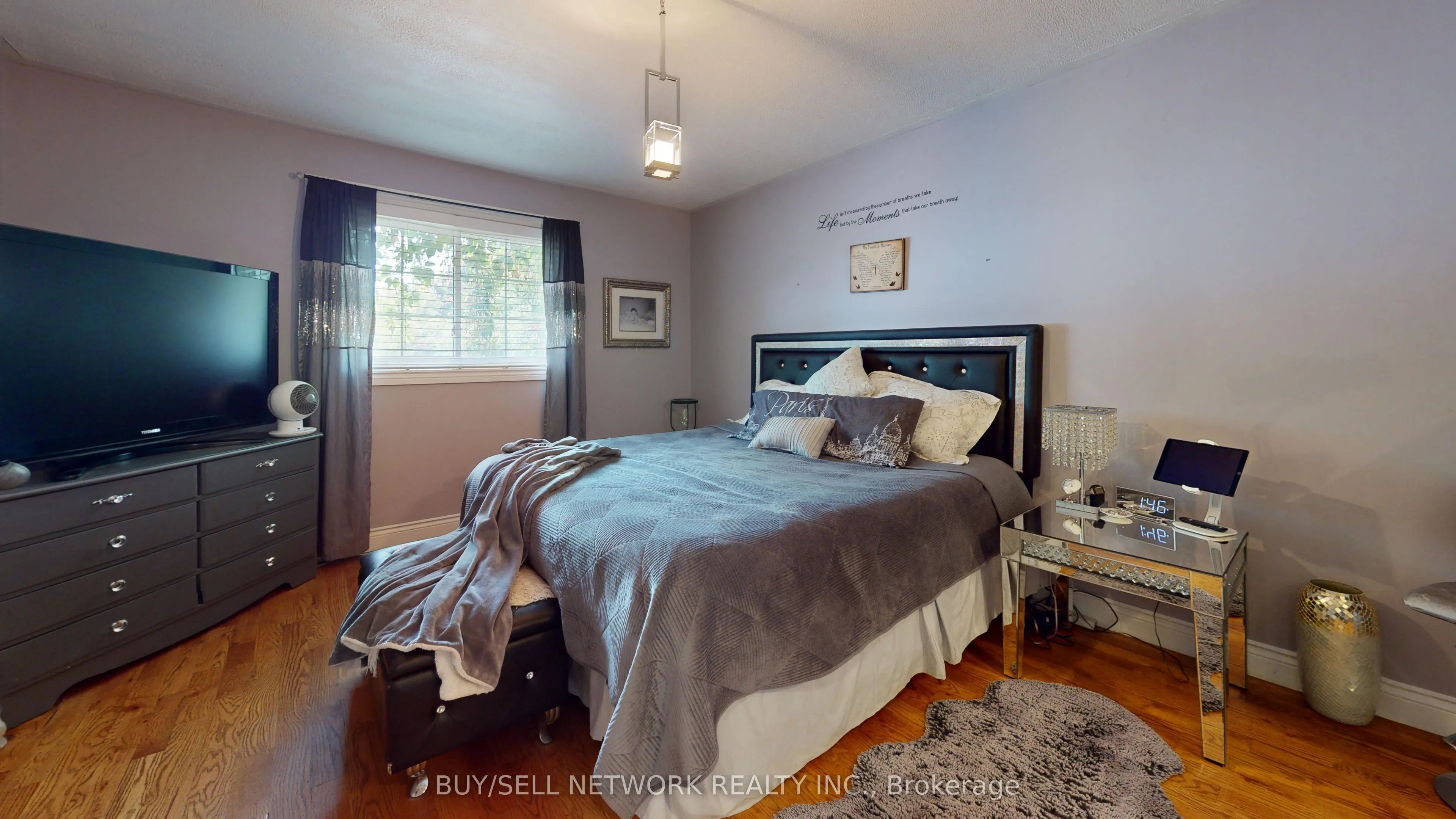 2504 Idyllwood Crescent