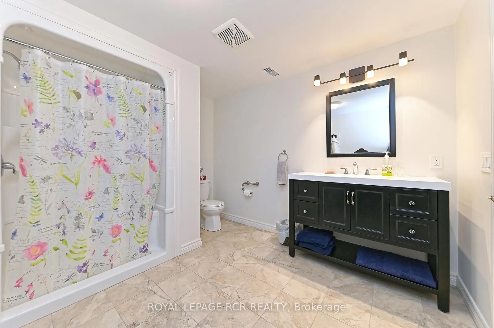 200 Kingfisher Drive, #174