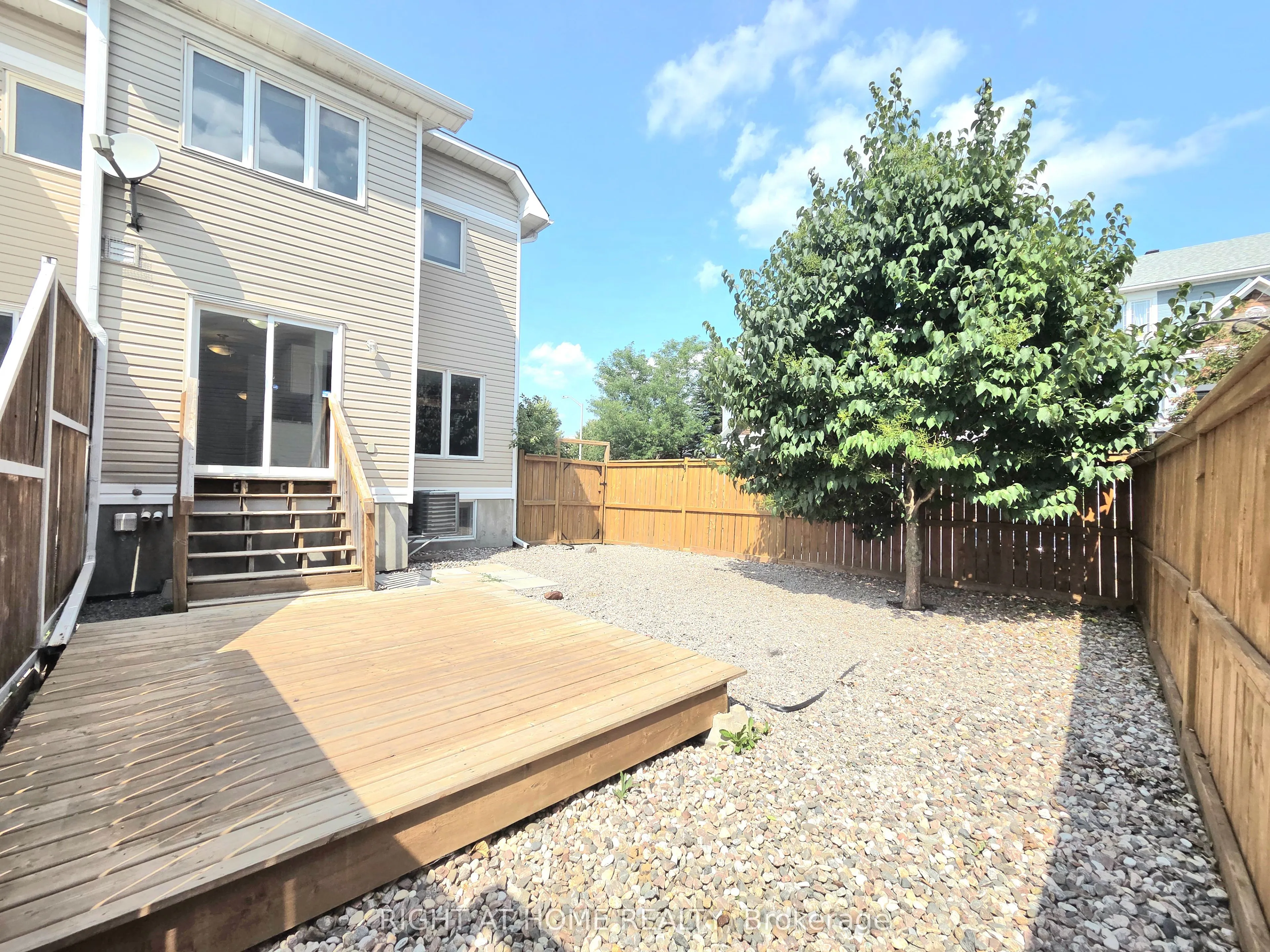 232 Meadowbreeze Drive, #7