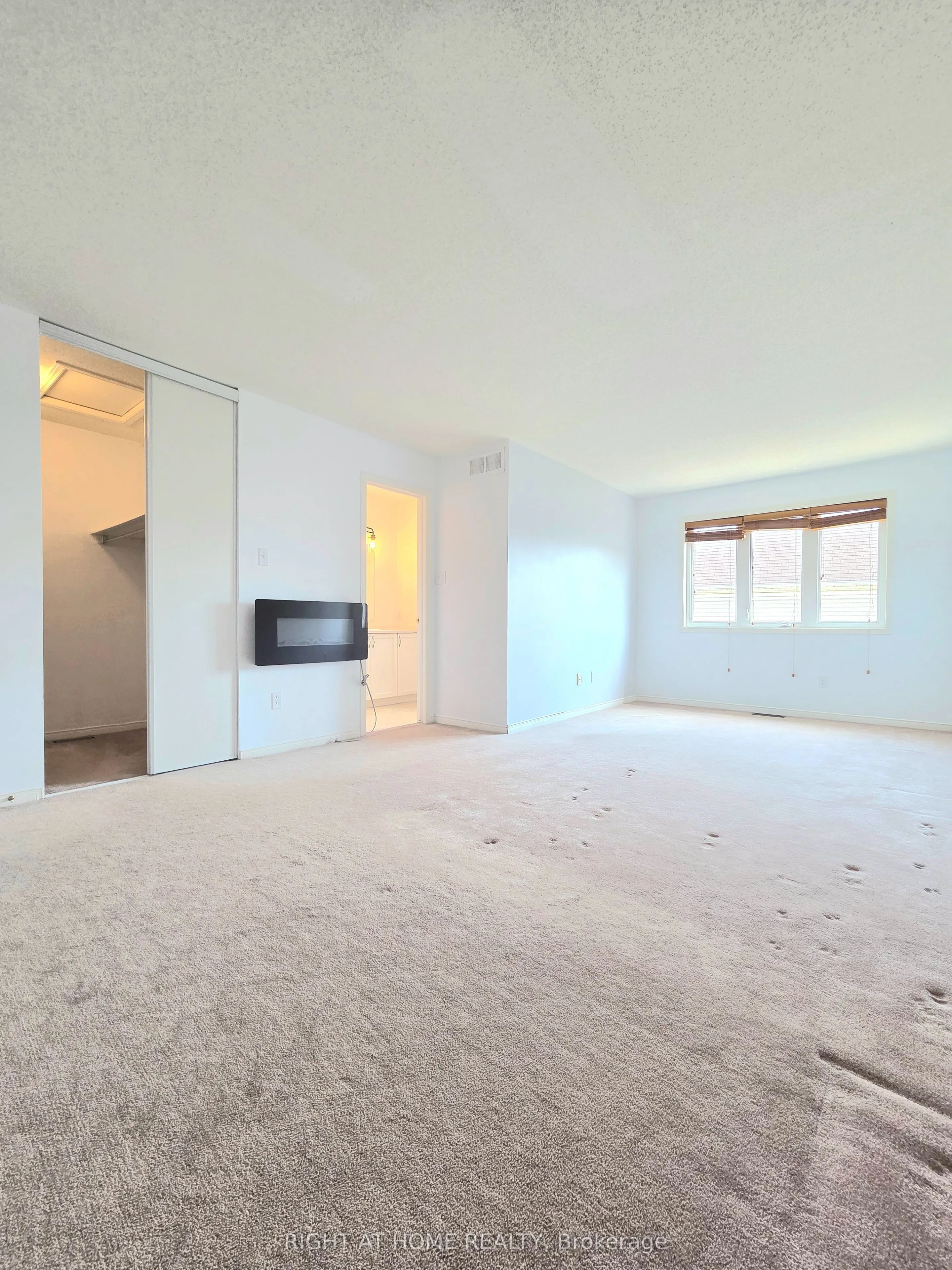 232 Meadowbreeze Drive, #7