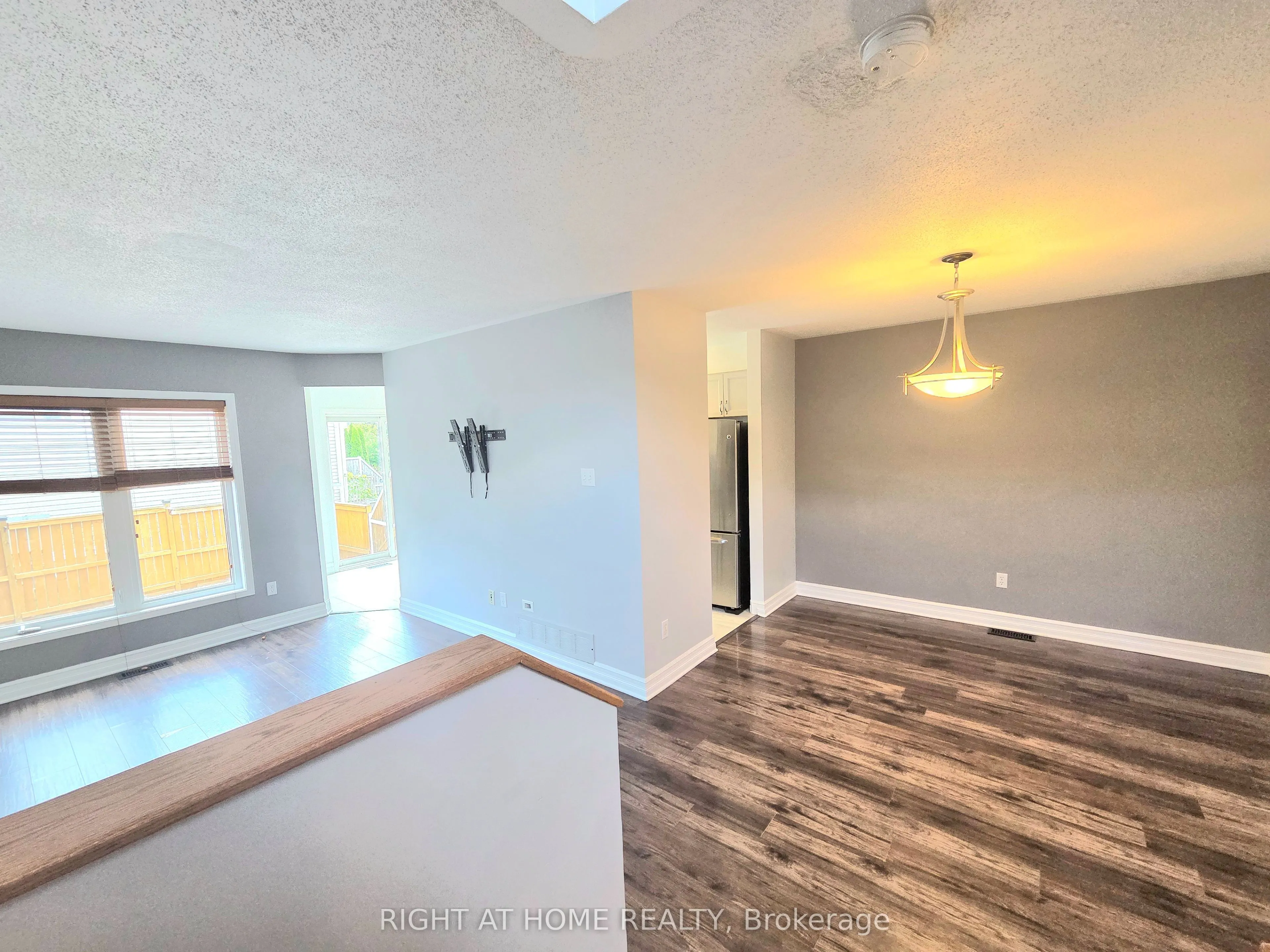 232 Meadowbreeze Drive, #7