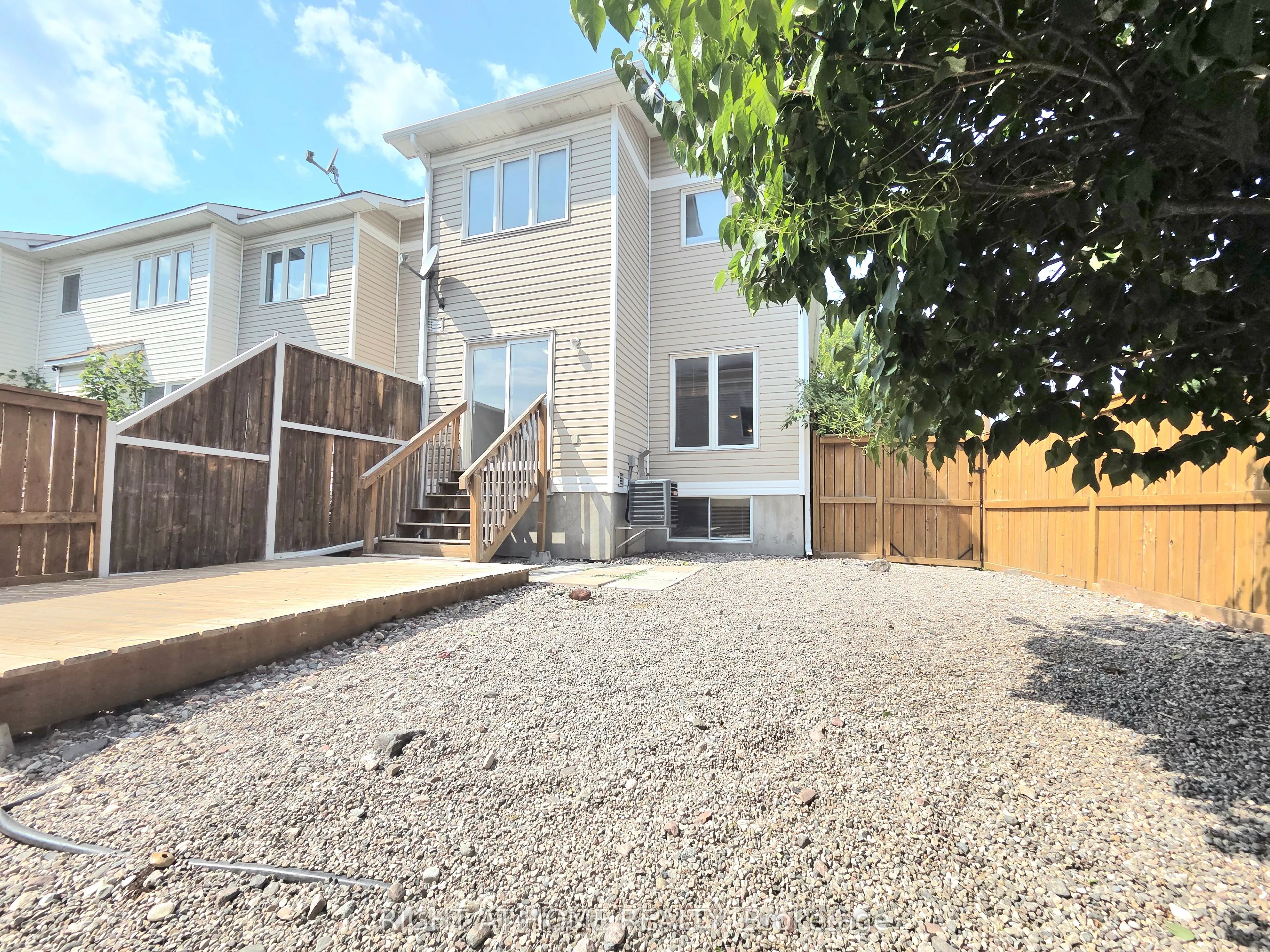 232 Meadowbreeze Drive, #7