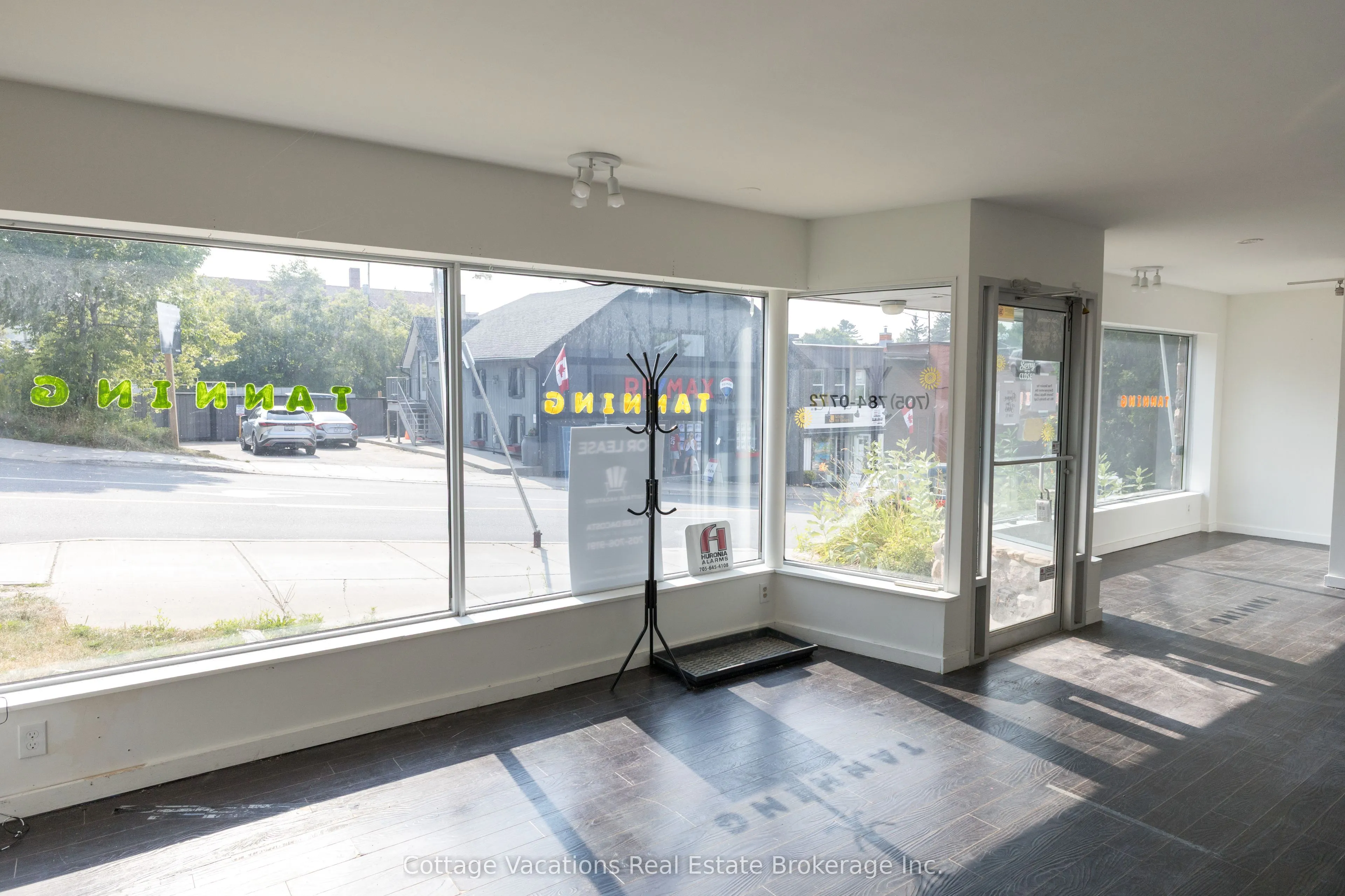 10 Brunel Road