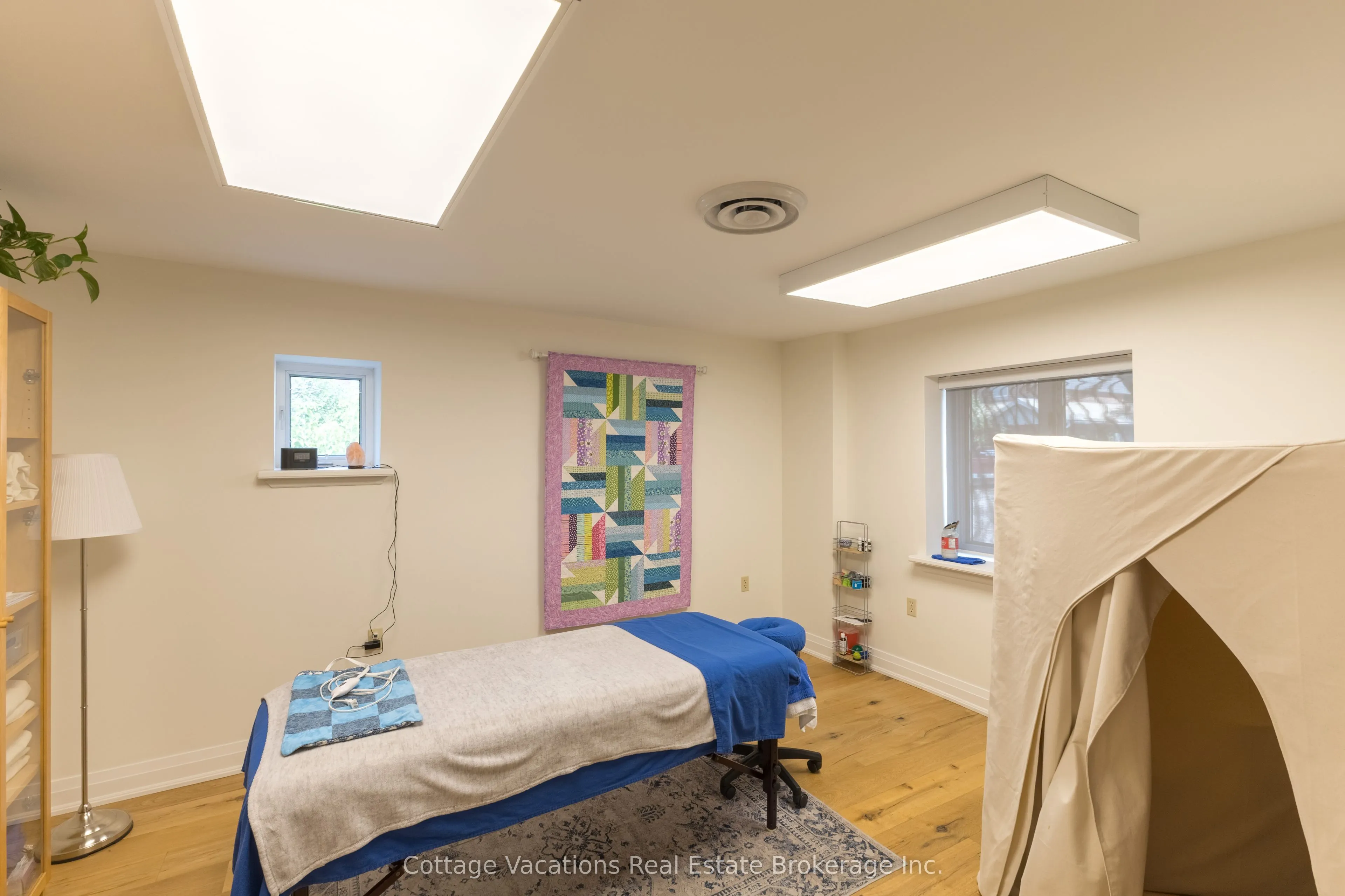 10 Brunel Road