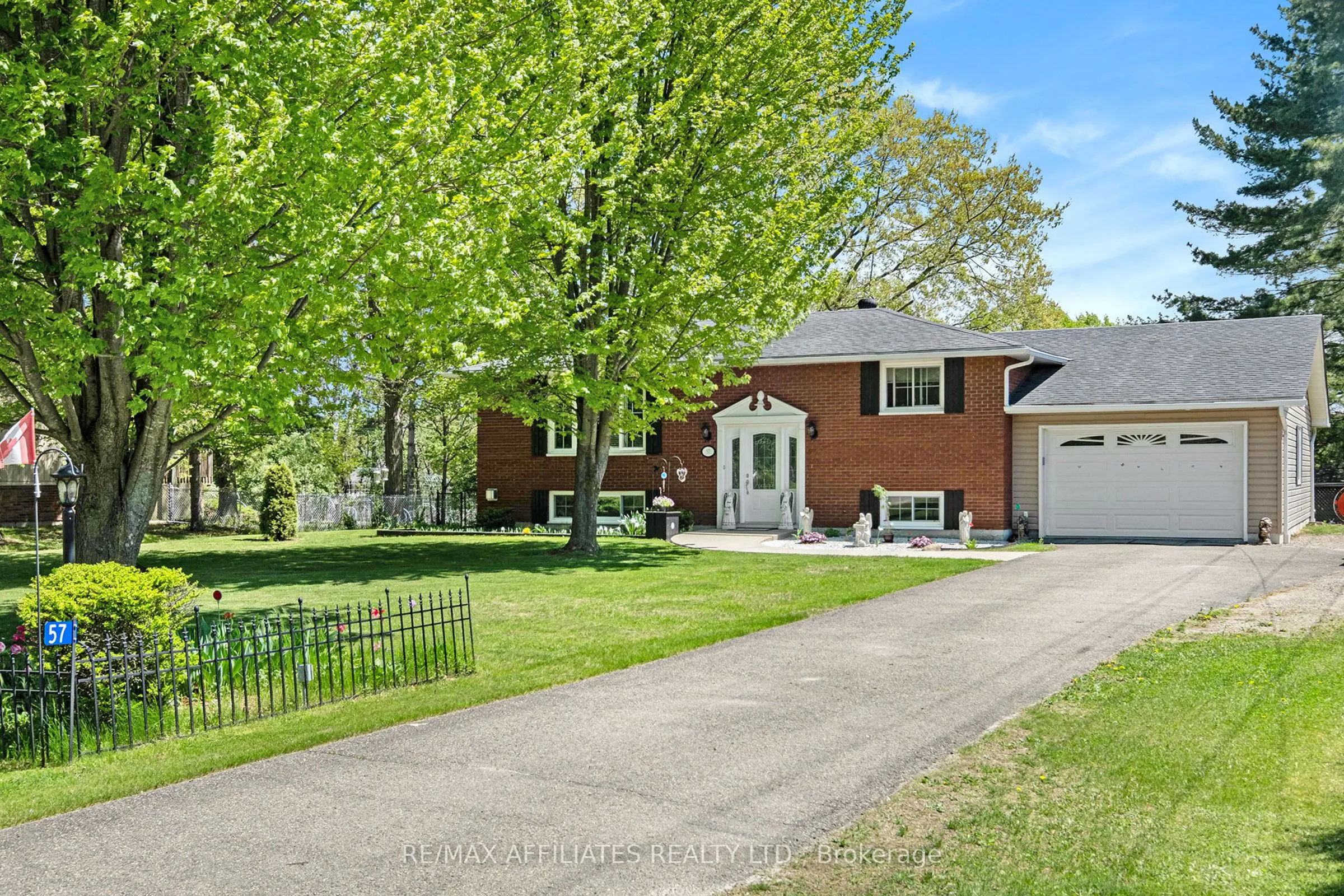 57 Golf Club Road